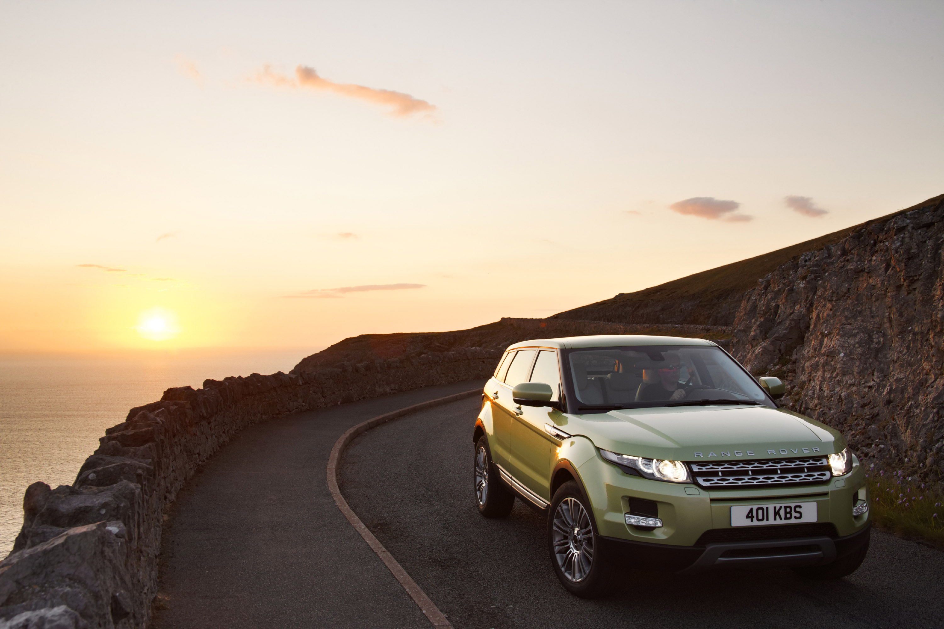 Range Rover Evoque 5-door photo #23