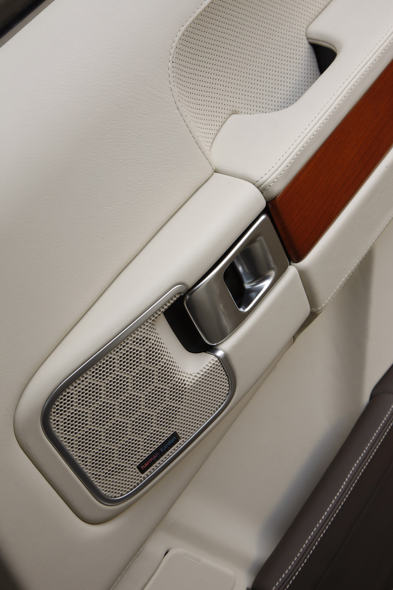 Range Rover photo #16