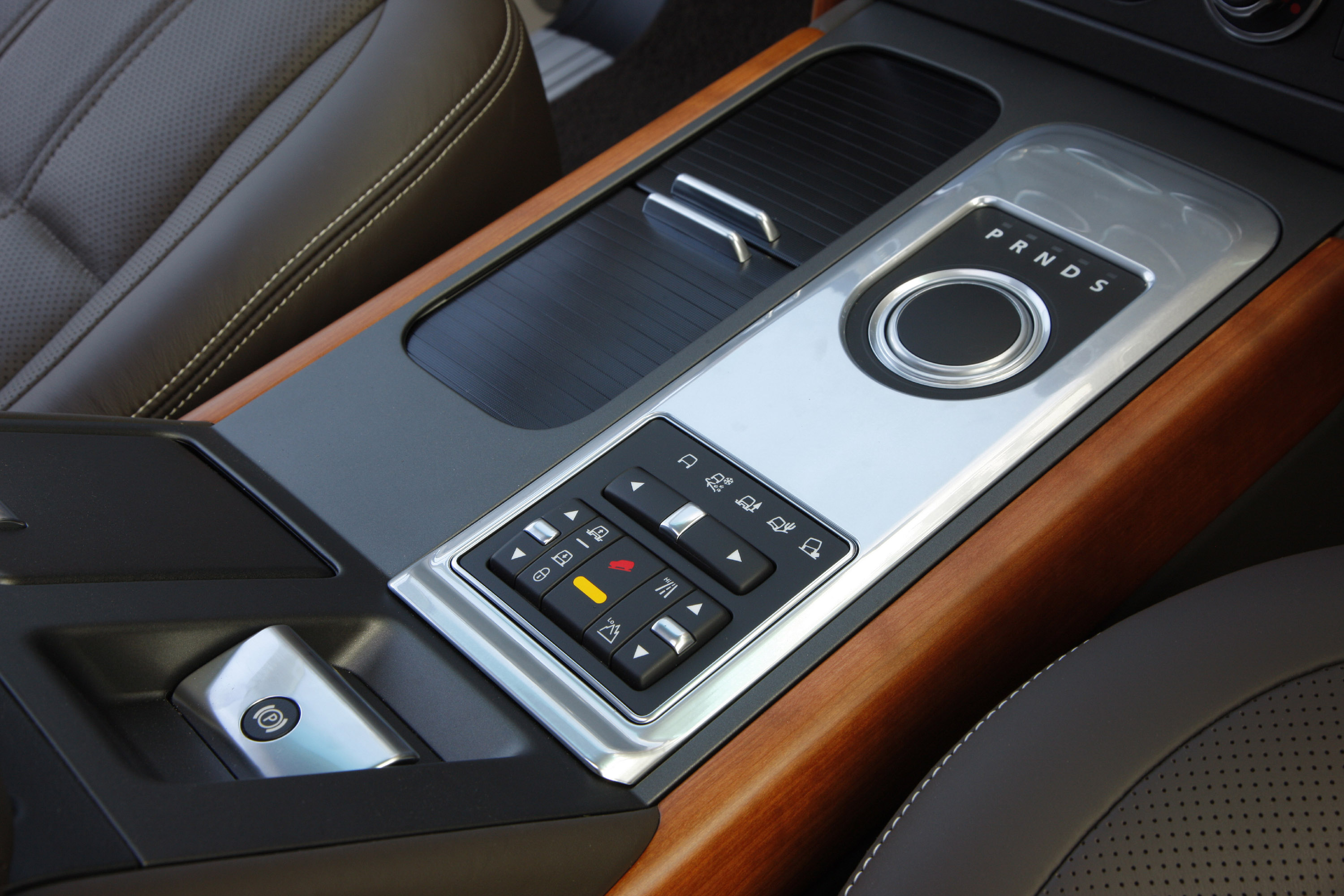Range Rover photo #17