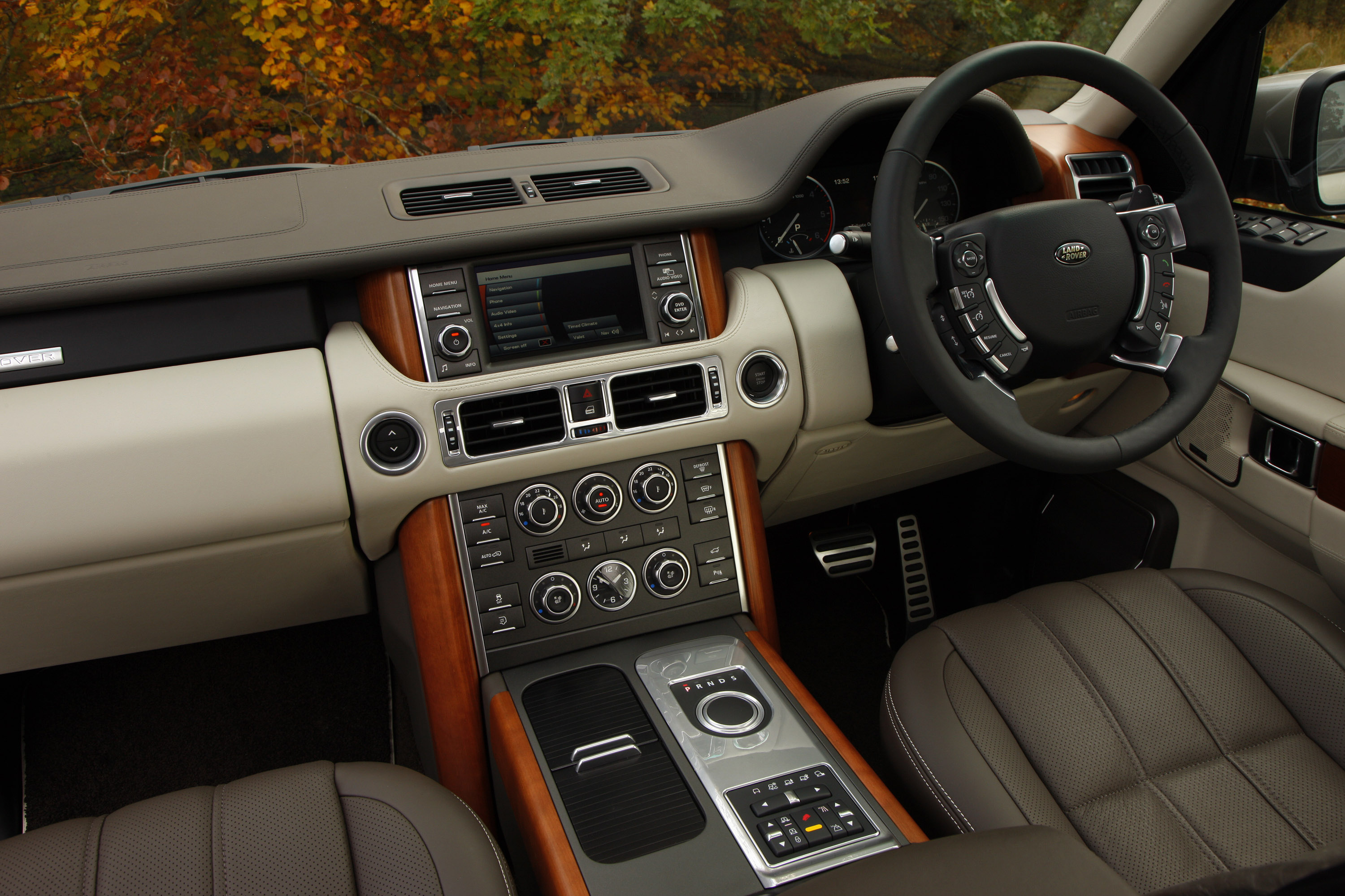 Range Rover photo #21