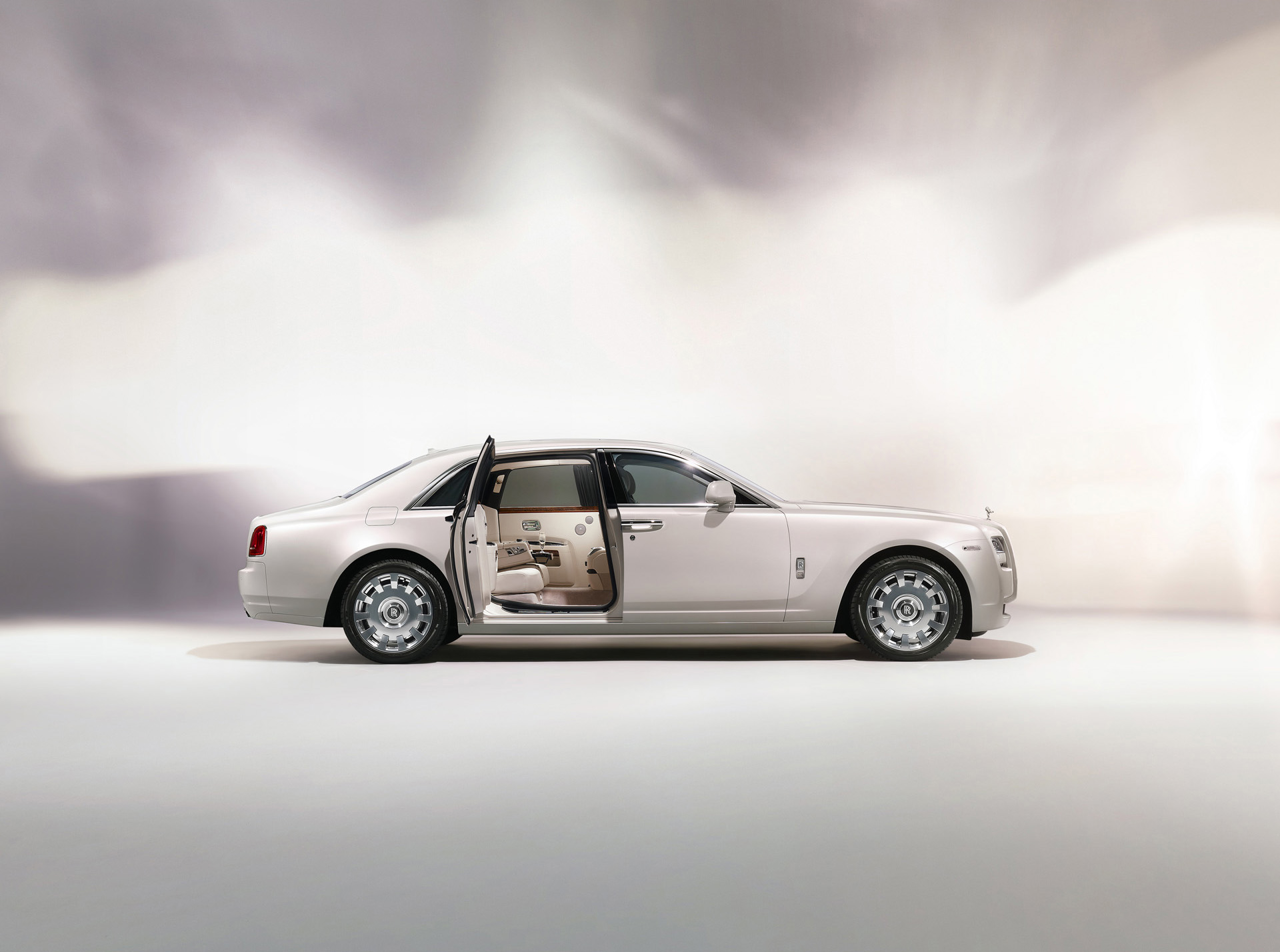 Rolls-Royce Ghost Six Senses Concept photo #2