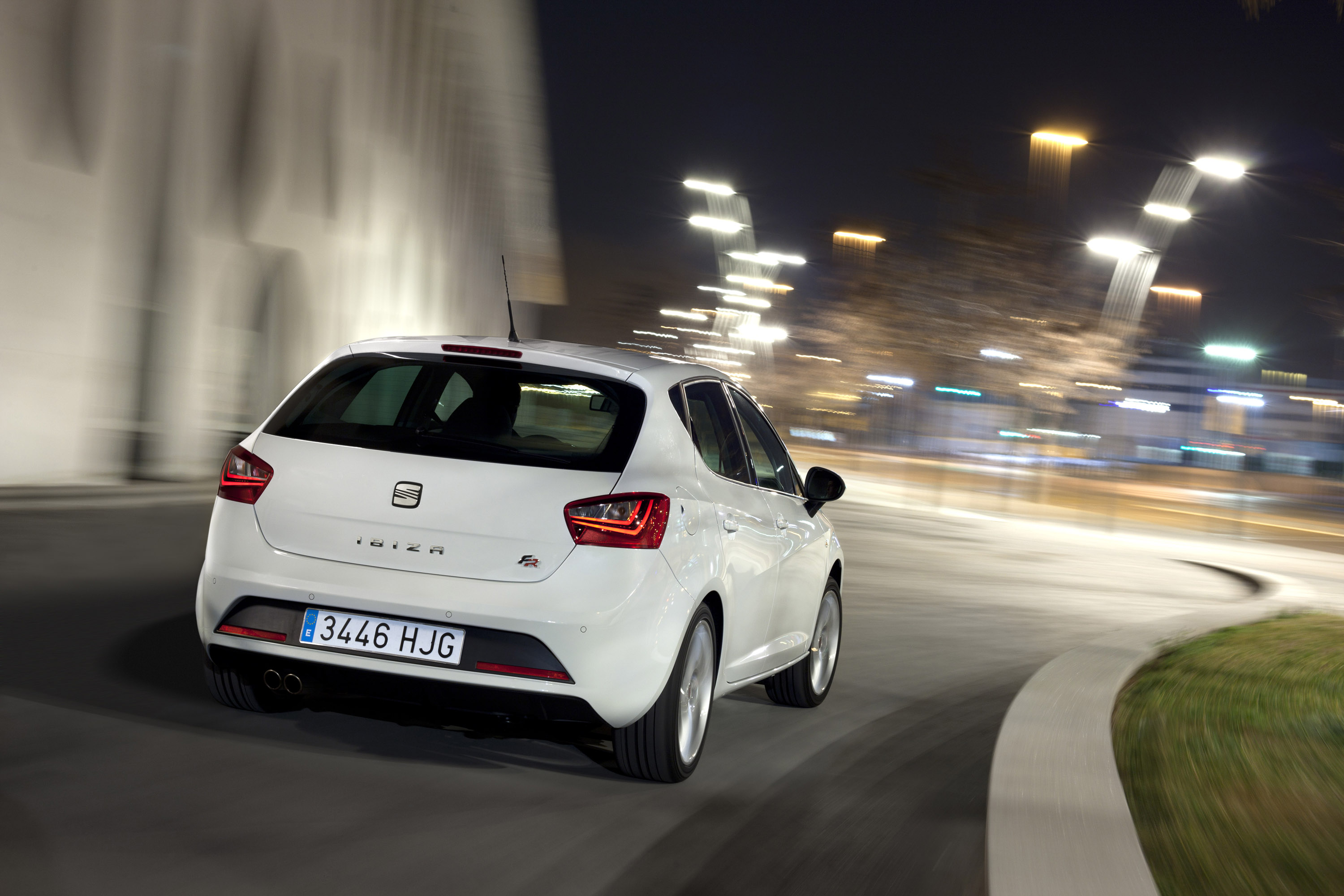 SEAT Ibiza photo #15