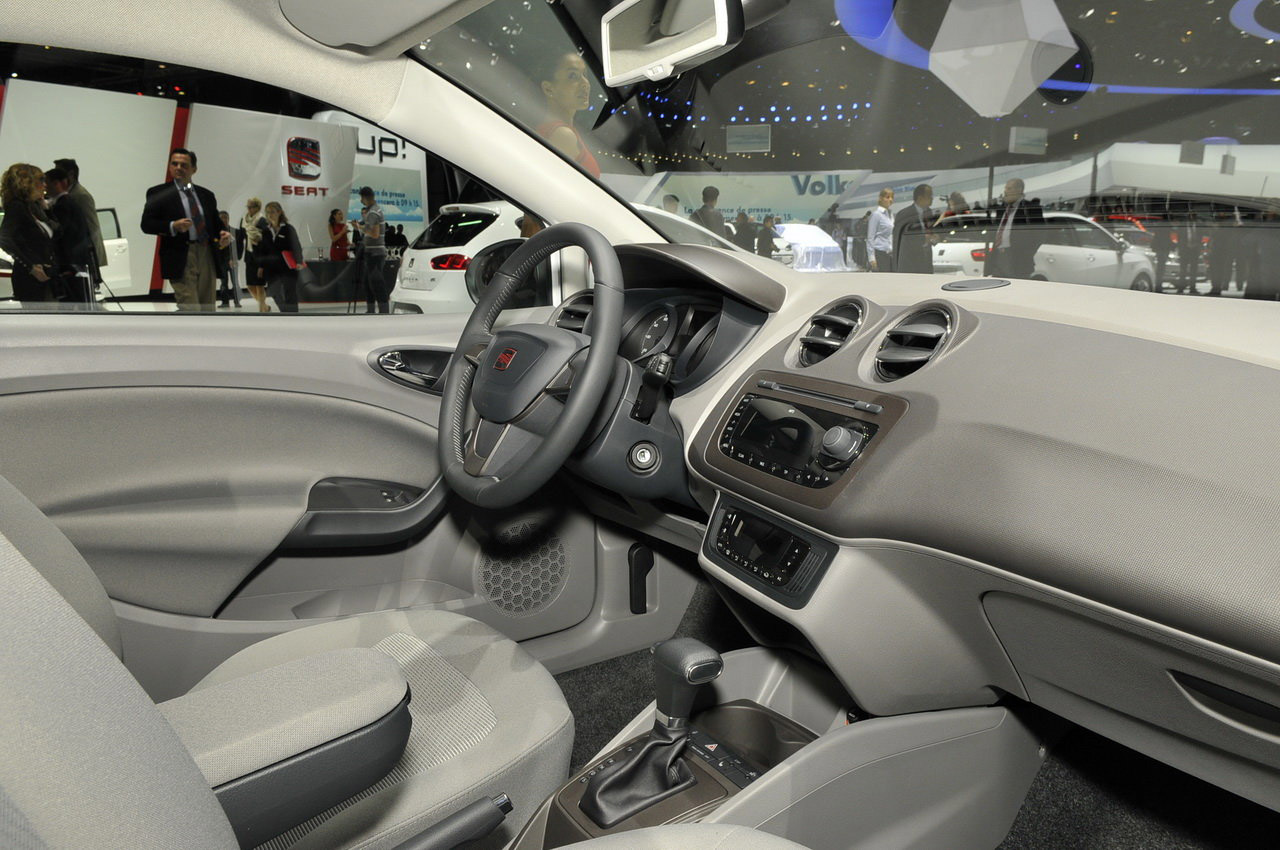 SEAT Ibiza photo #42