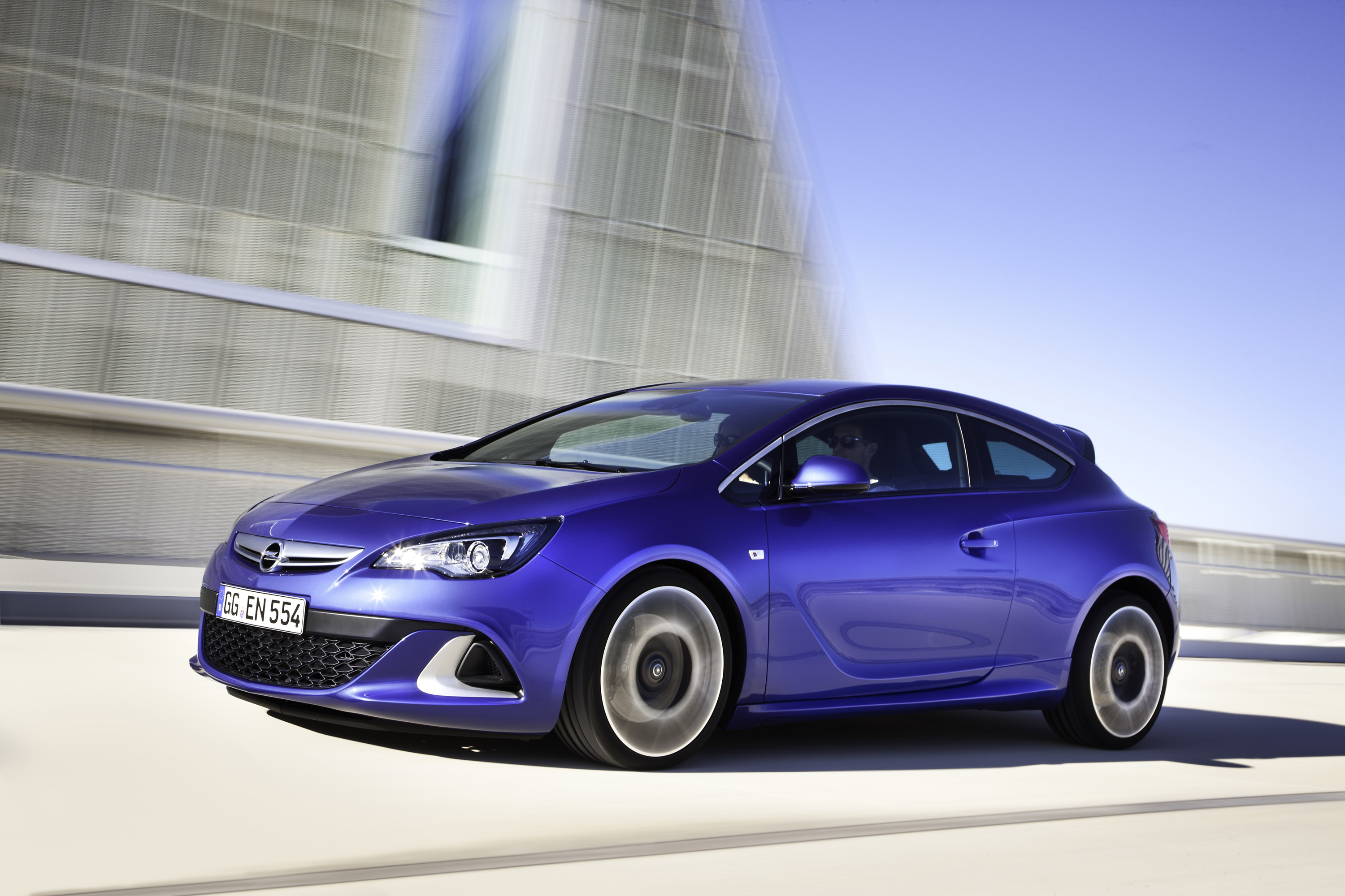 Vauxhall Astra OPC-VXR photo #3