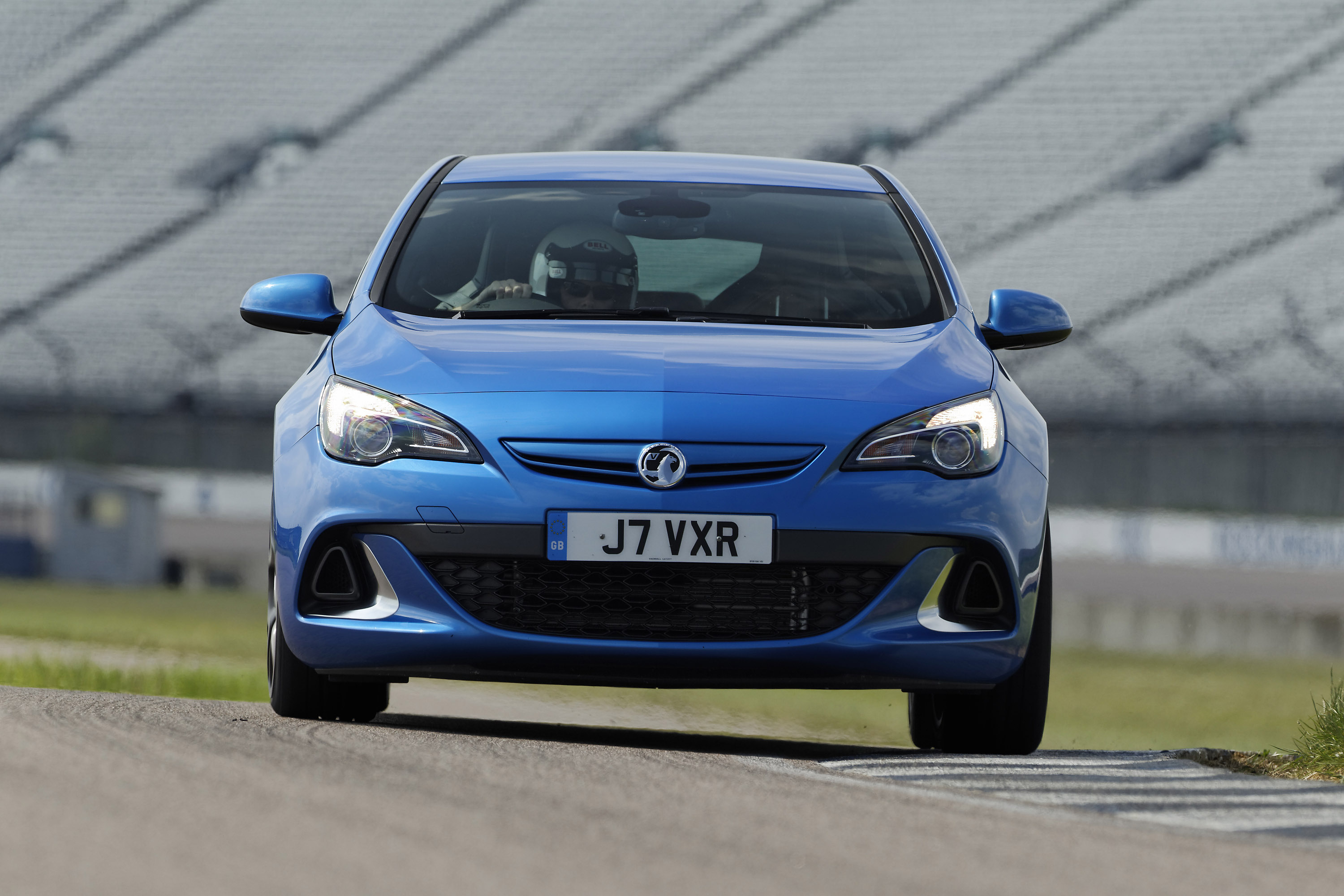 Vauxhall Astra OPC-VXR photo #43