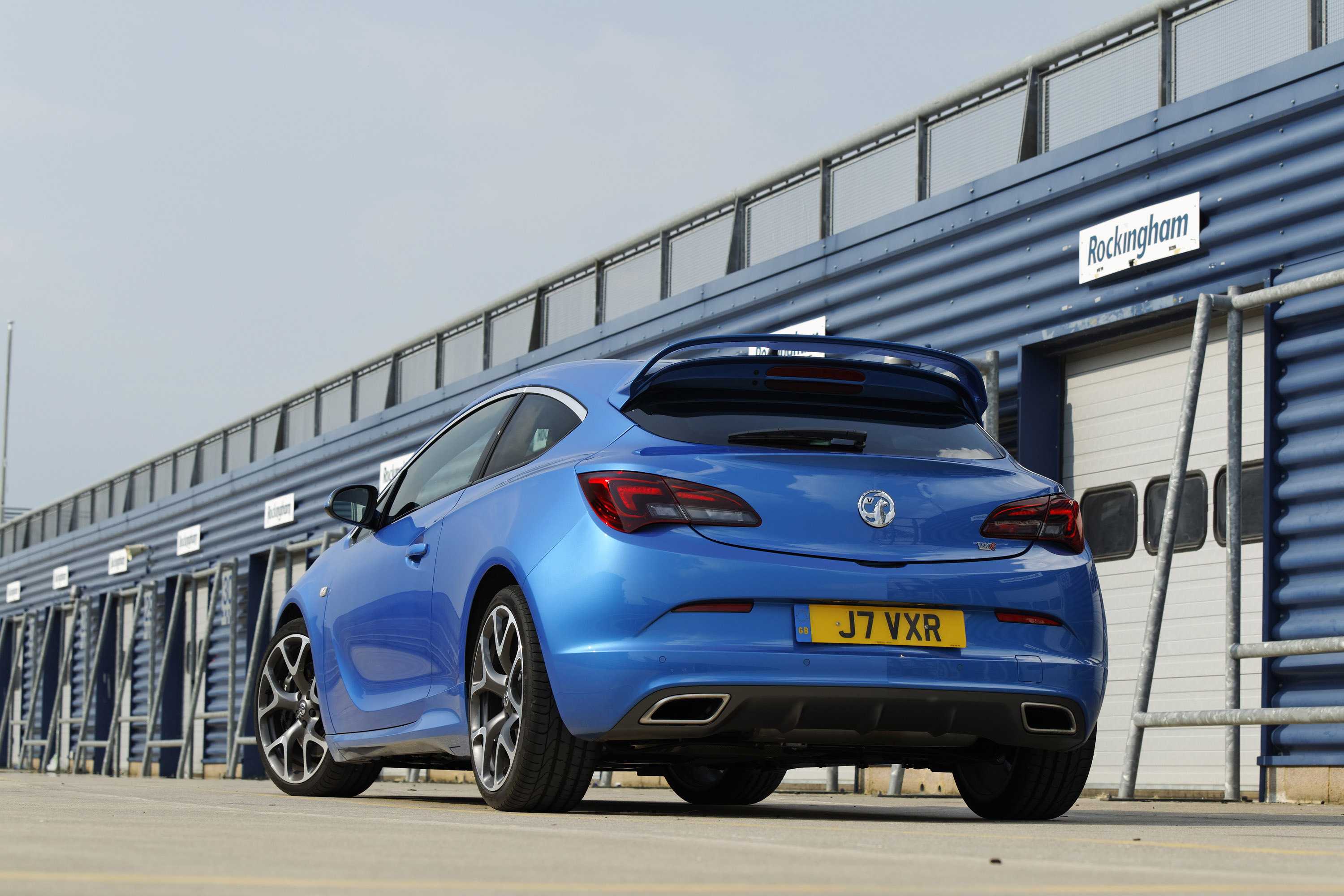 Vauxhall Astra OPC-VXR photo #82