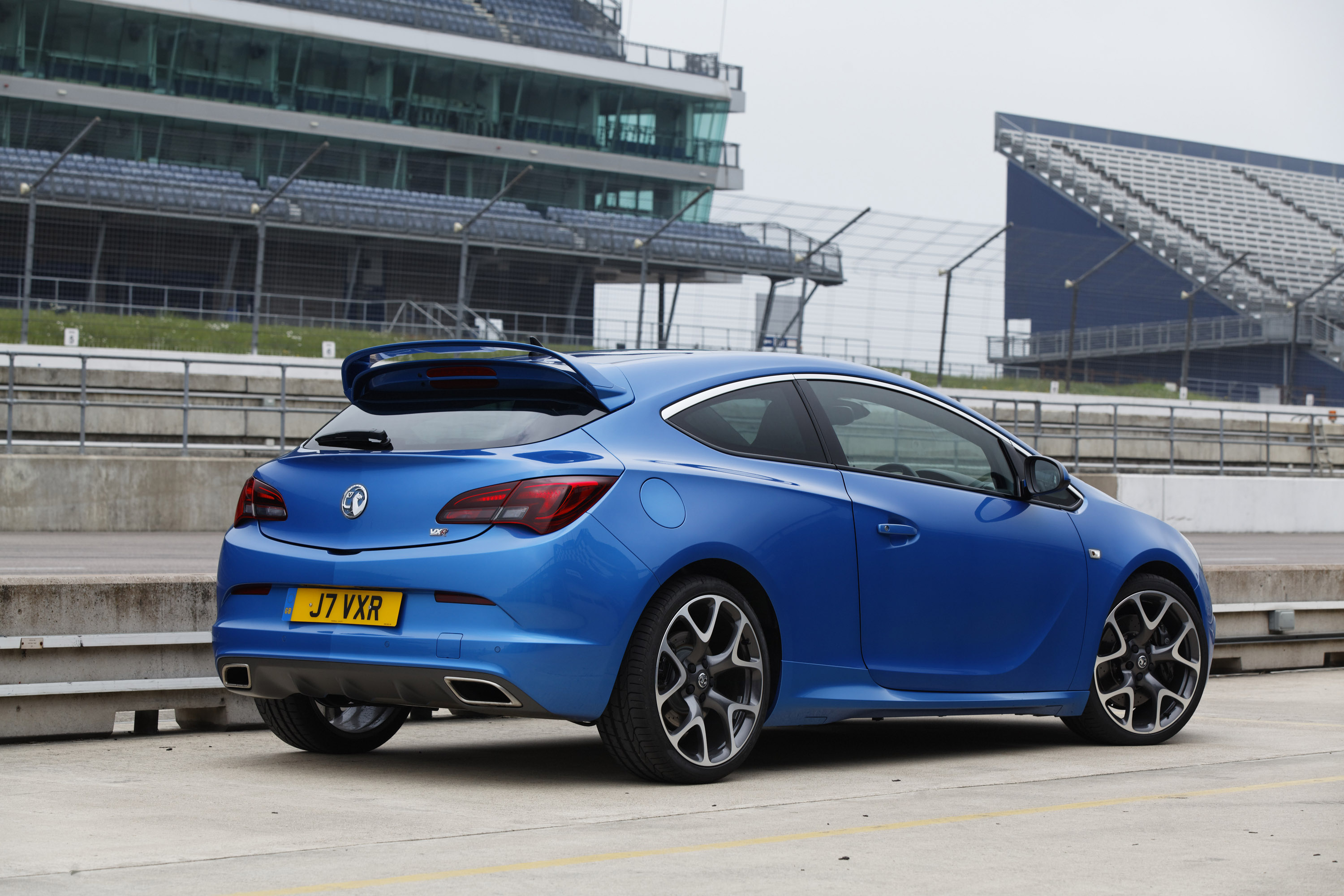 Vauxhall Astra OPC-VXR photo #99