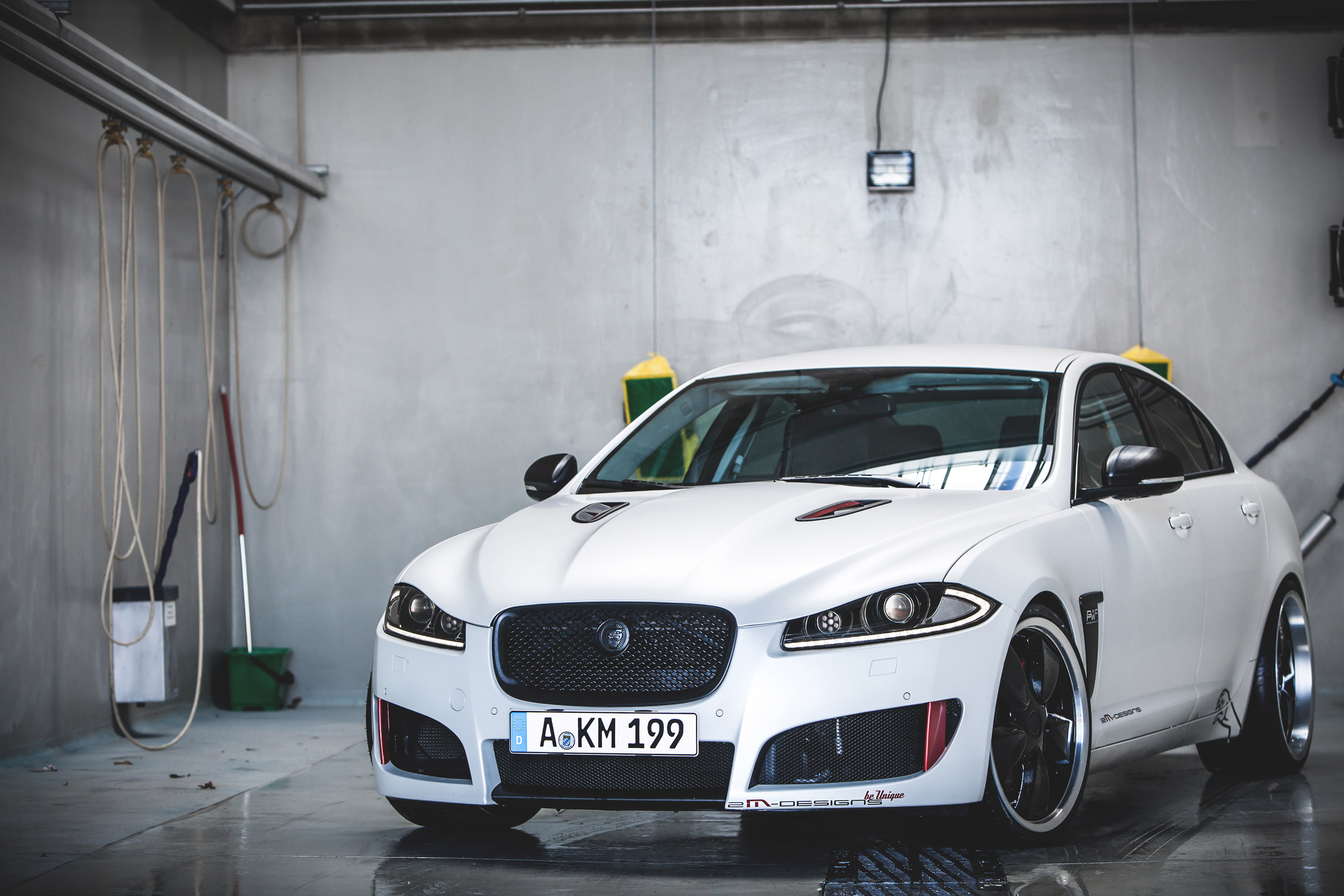 2M-Designs Jaguar XF photo #3