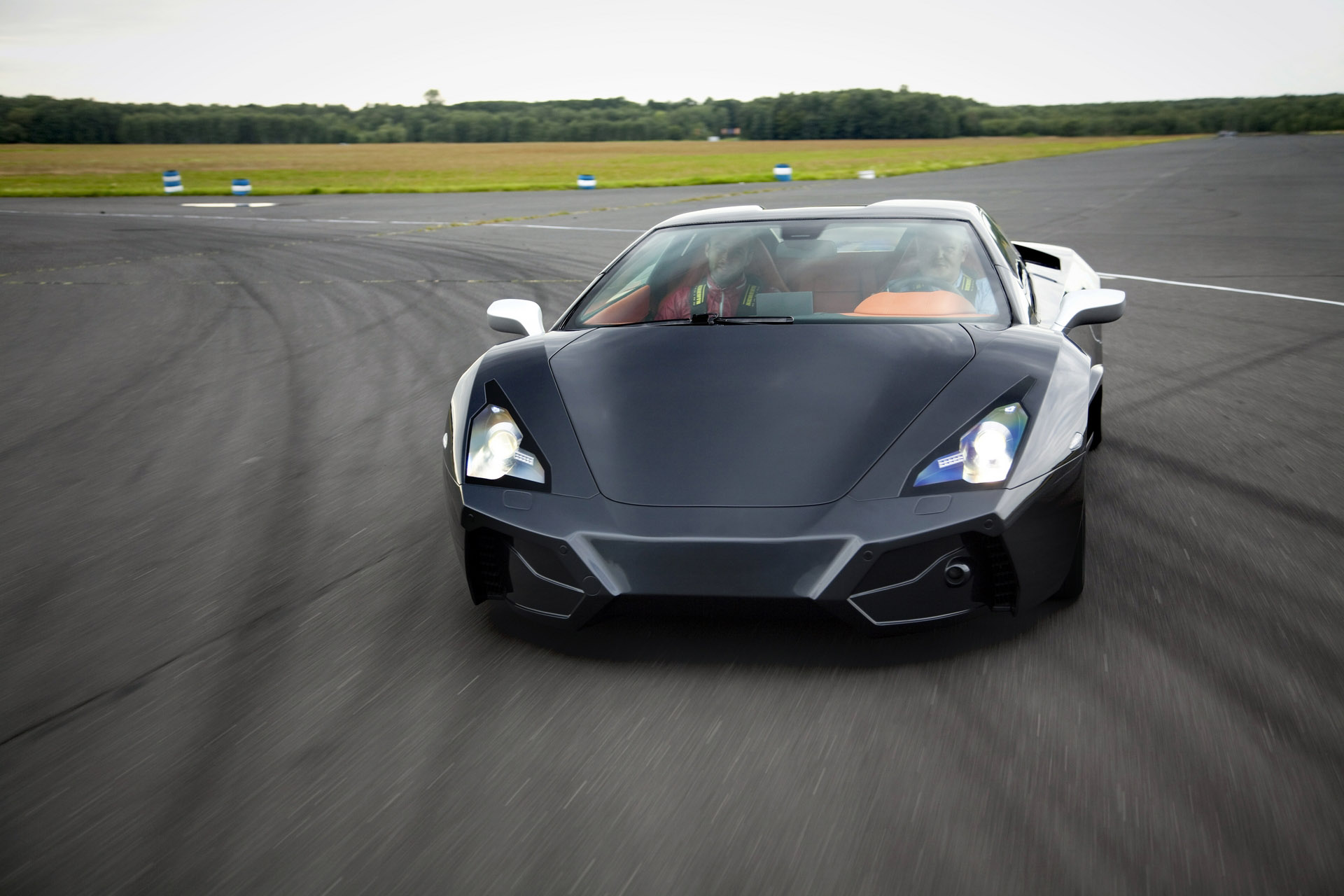 Arrinera Supercar photo #3