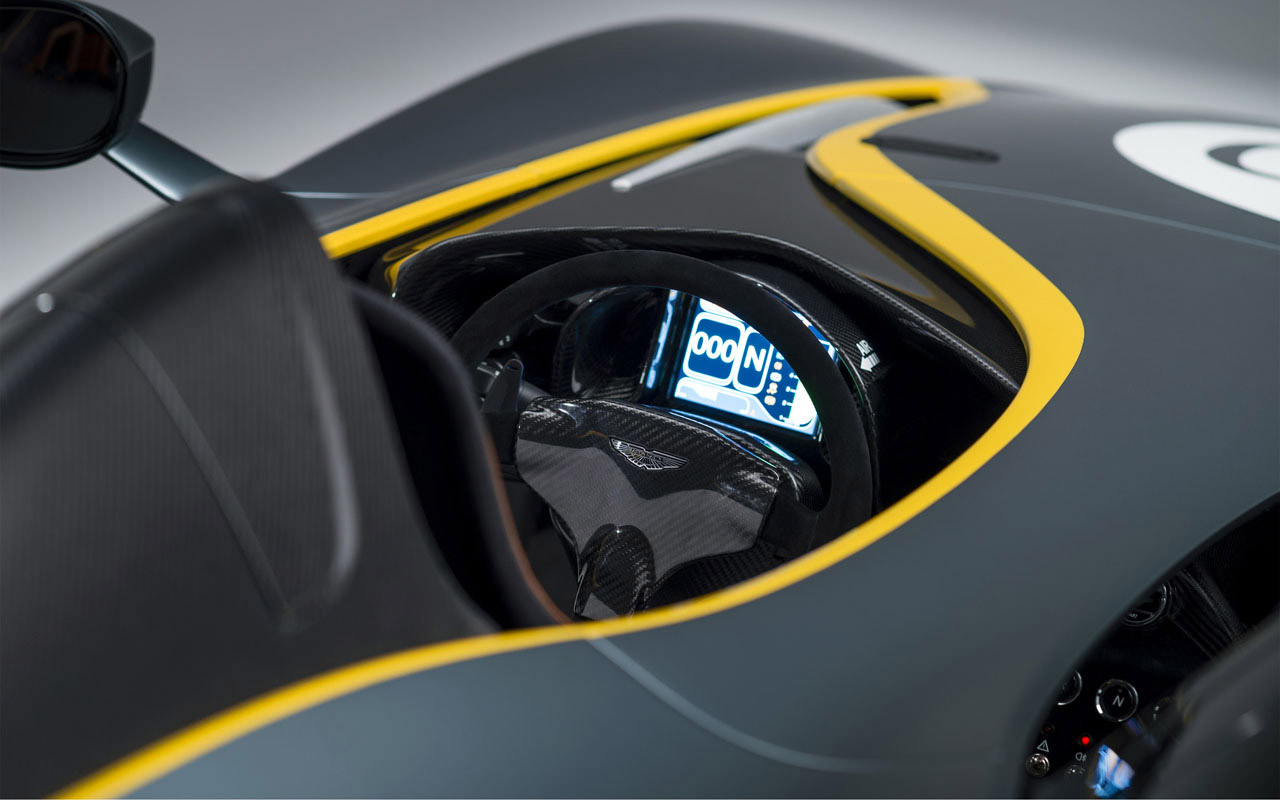 Aston Martin CC100 Speedster Concept photo #33