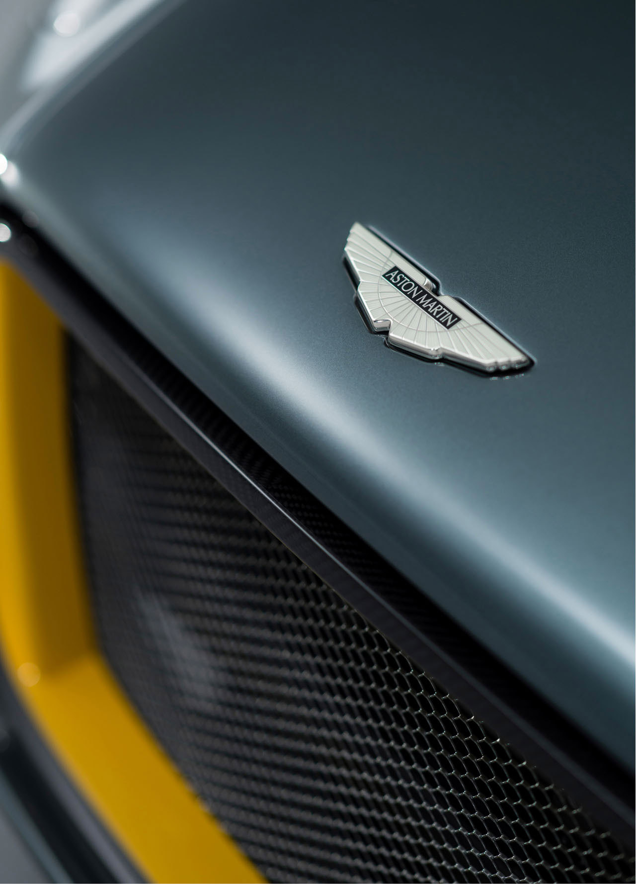 Aston Martin CC100 Speedster Concept photo #45