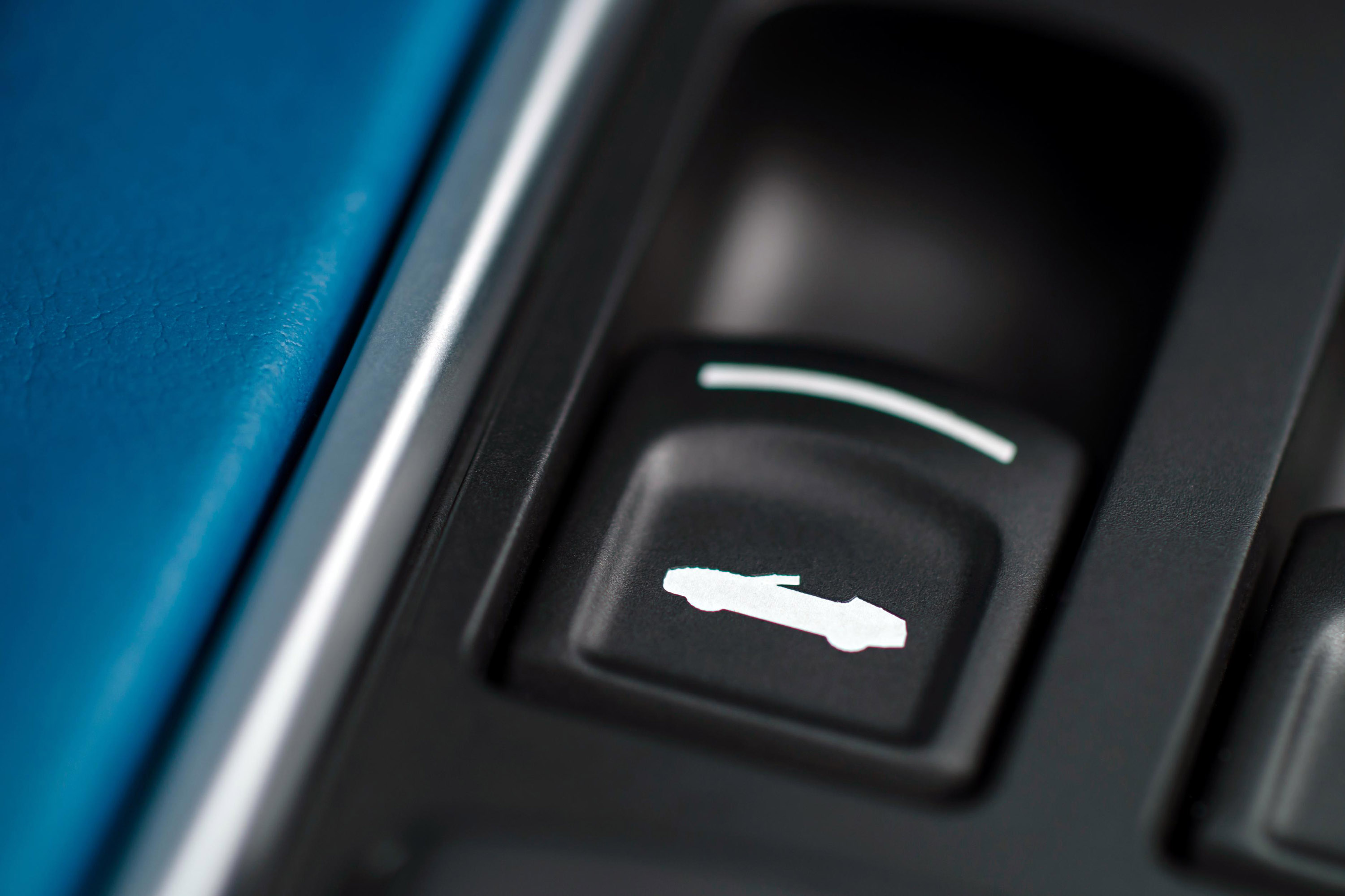 Aston Martin Vanquish Volante photo #17