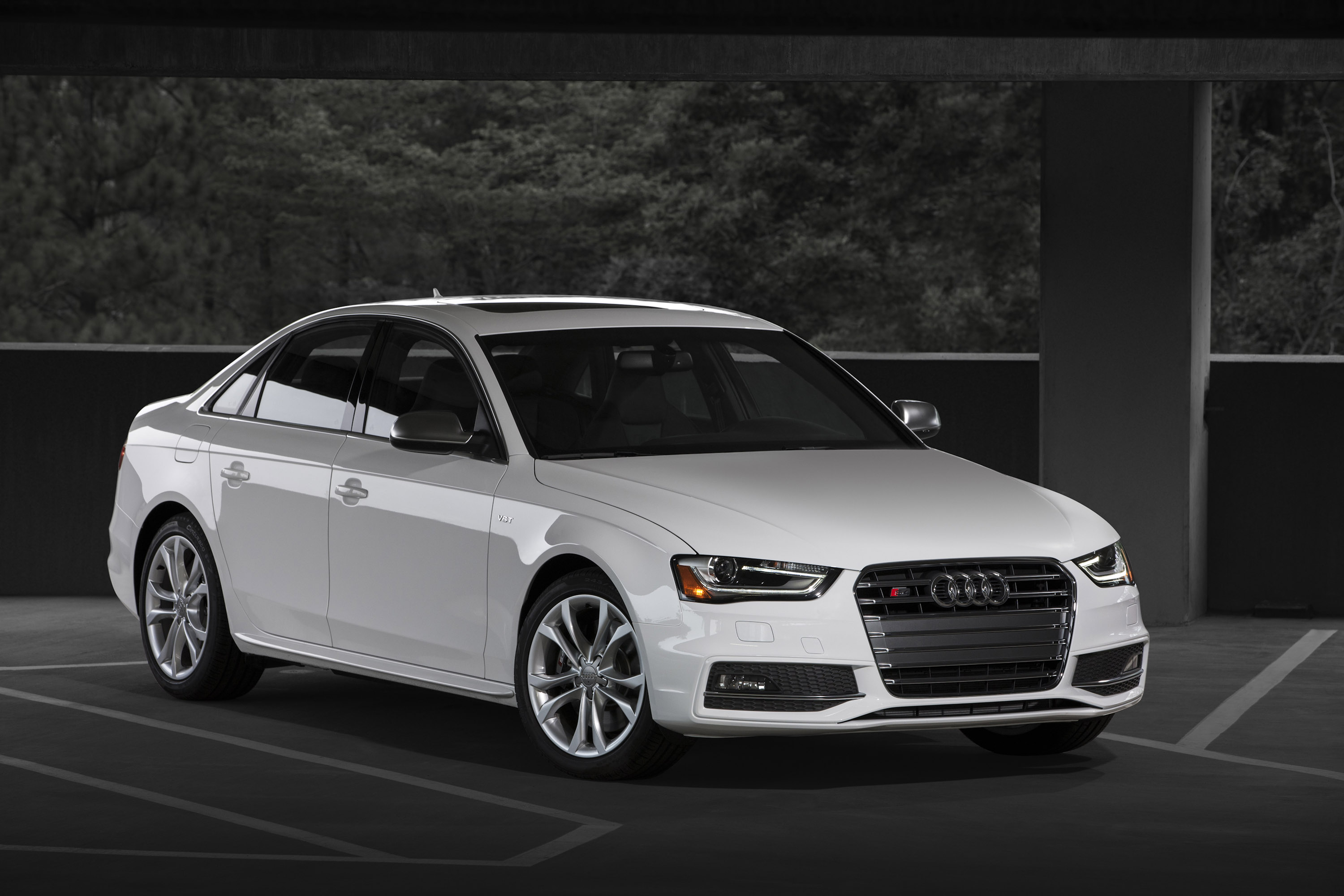 Audi A4-S4-Allroad photo #1