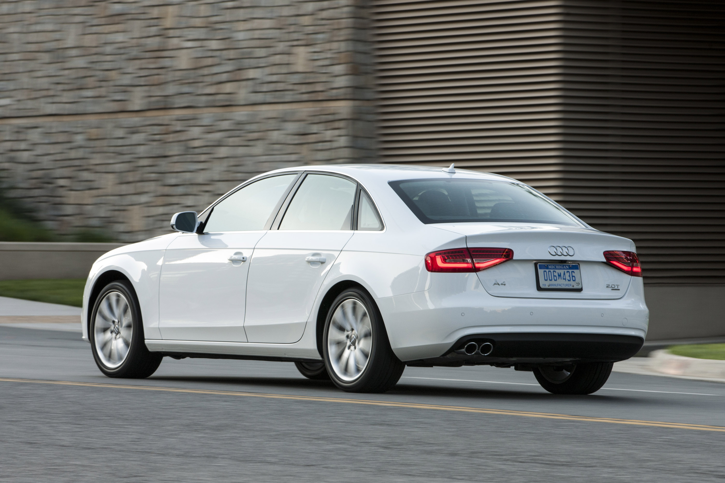 Audi A4-S4-Allroad photo #19