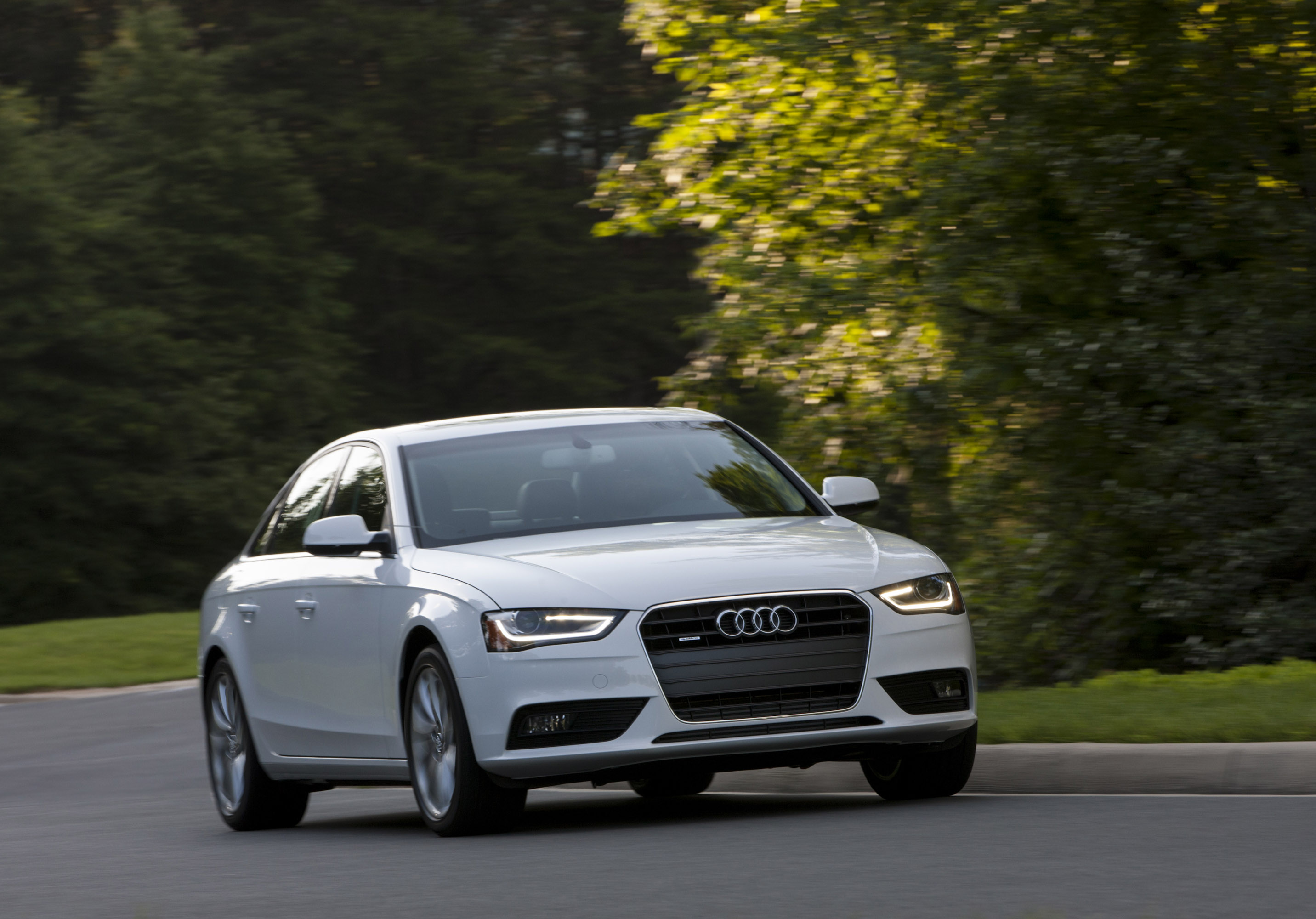 Audi A4-S4-Allroad photo #20