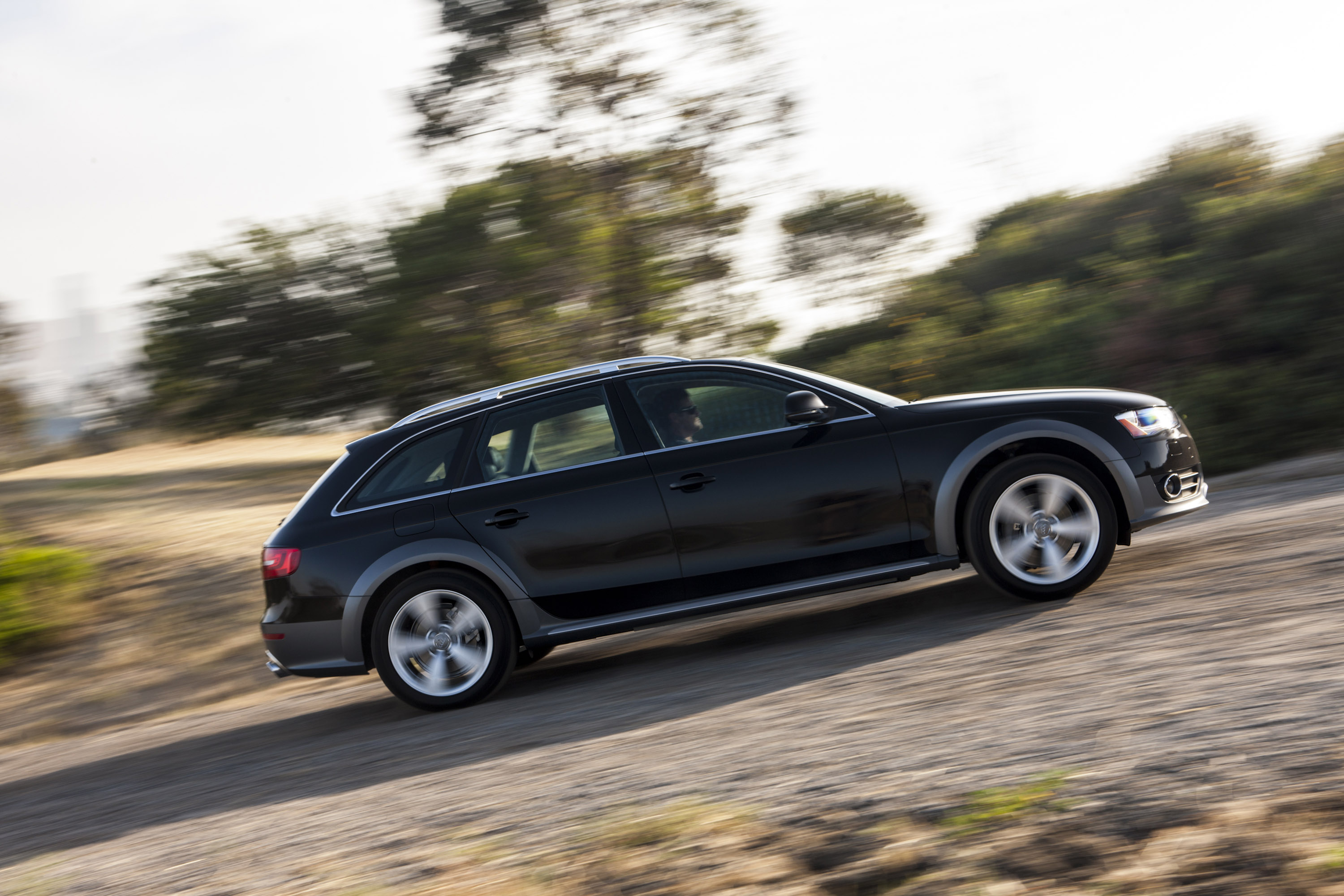 Audi A4-S4-Allroad photo #23
