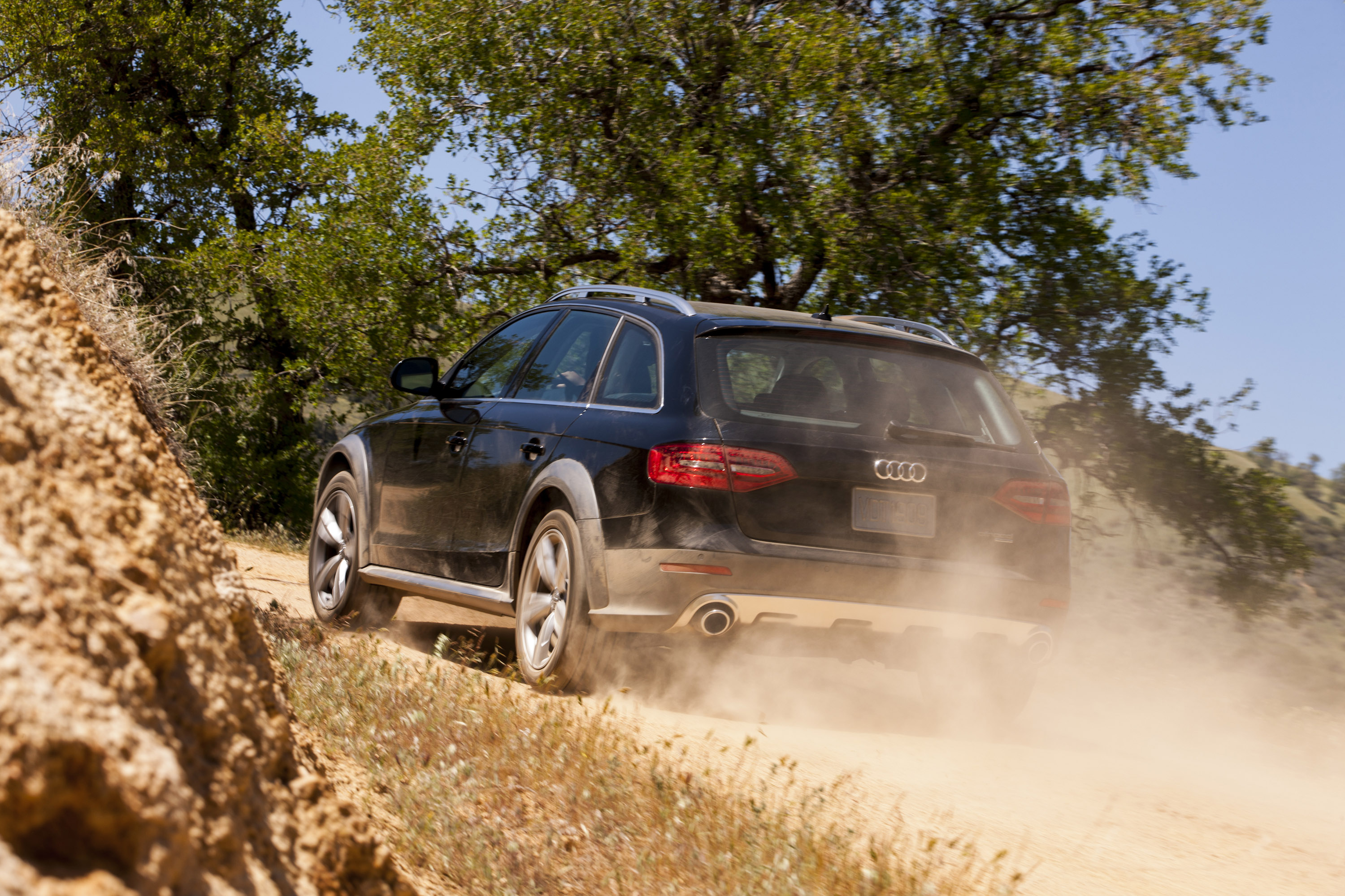 Audi A4-S4-Allroad photo #24