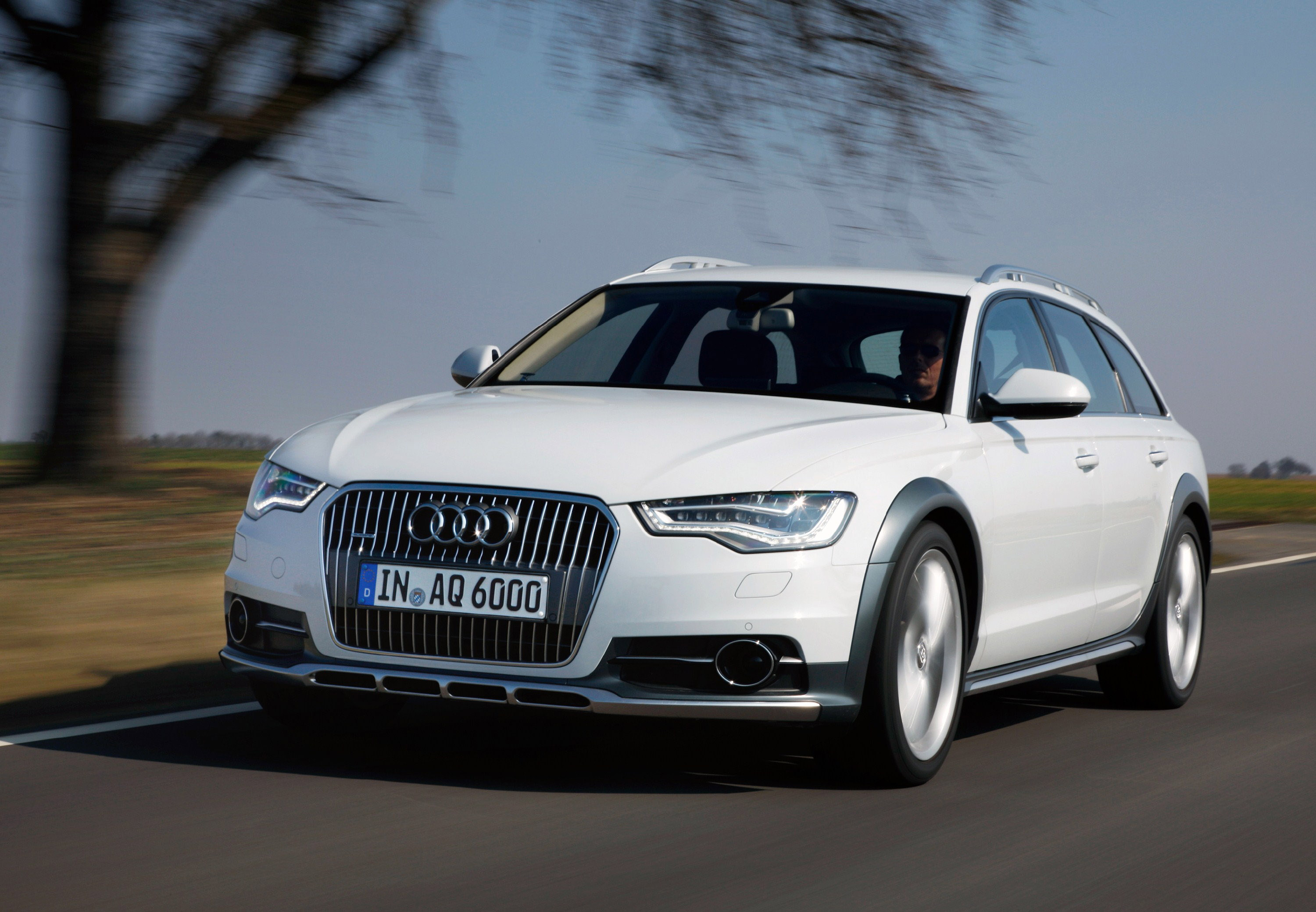 Audi A6 Allroad Quattro photo #2