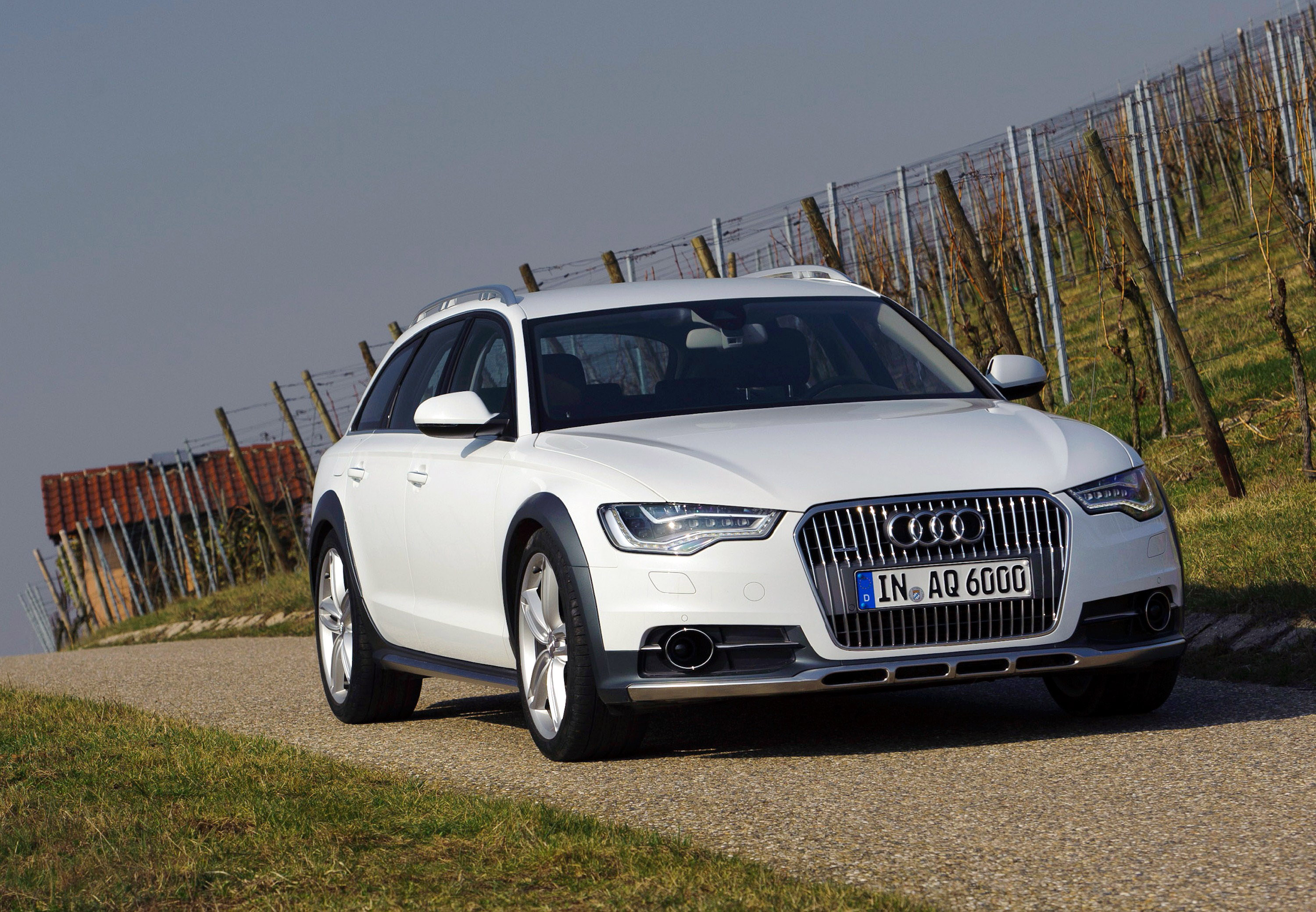 Audi A6 Allroad Quattro photo #4