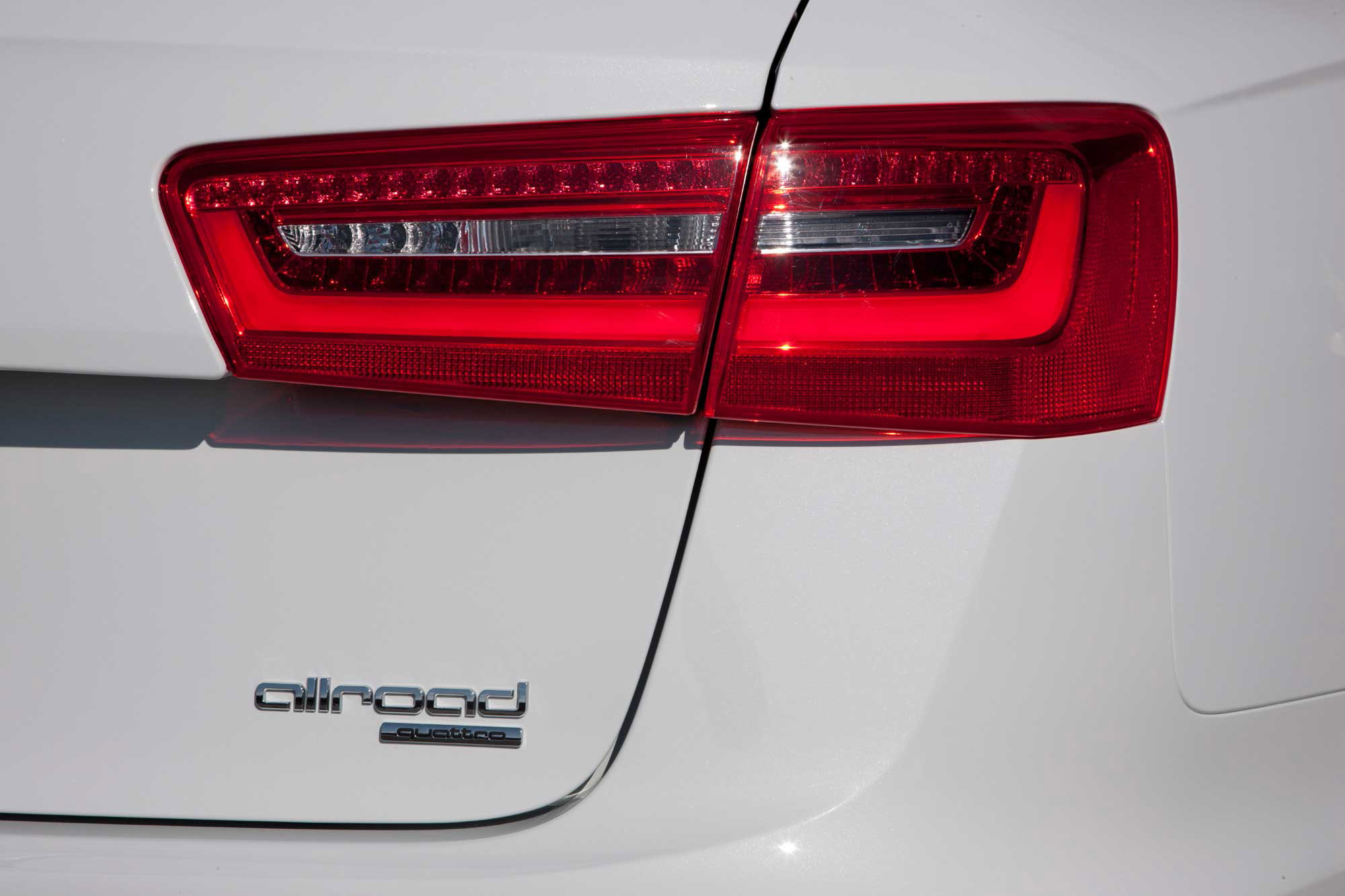 Audi A6 Allroad Quattro photo #15