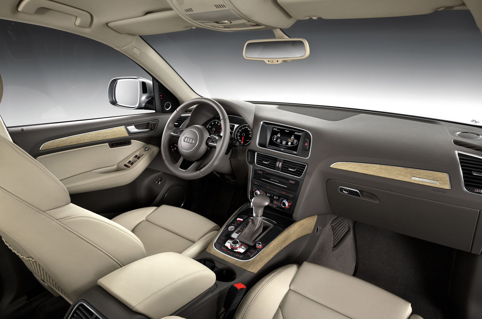 Audi Q5 photo #31
