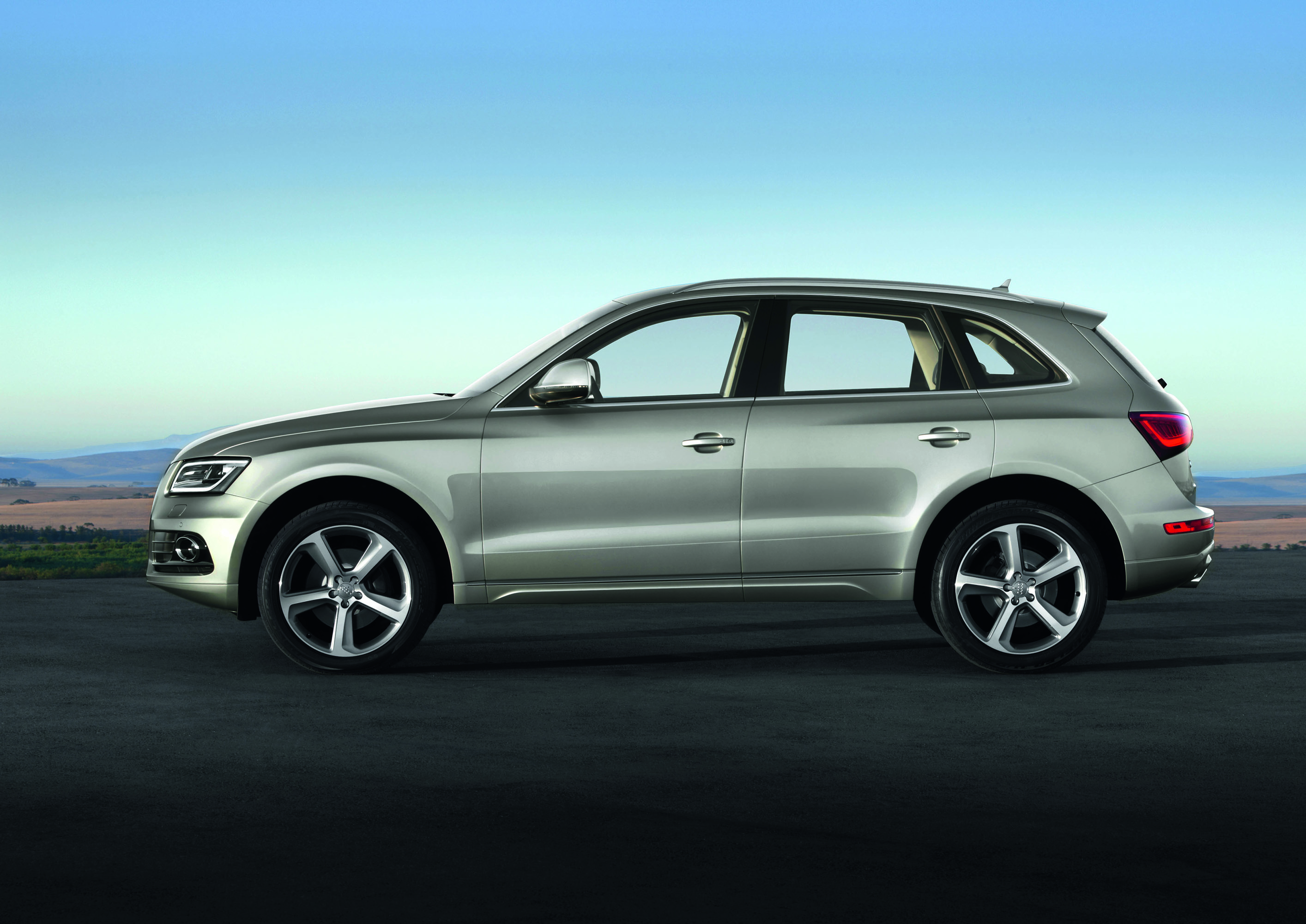 Audi Q5 photo #33