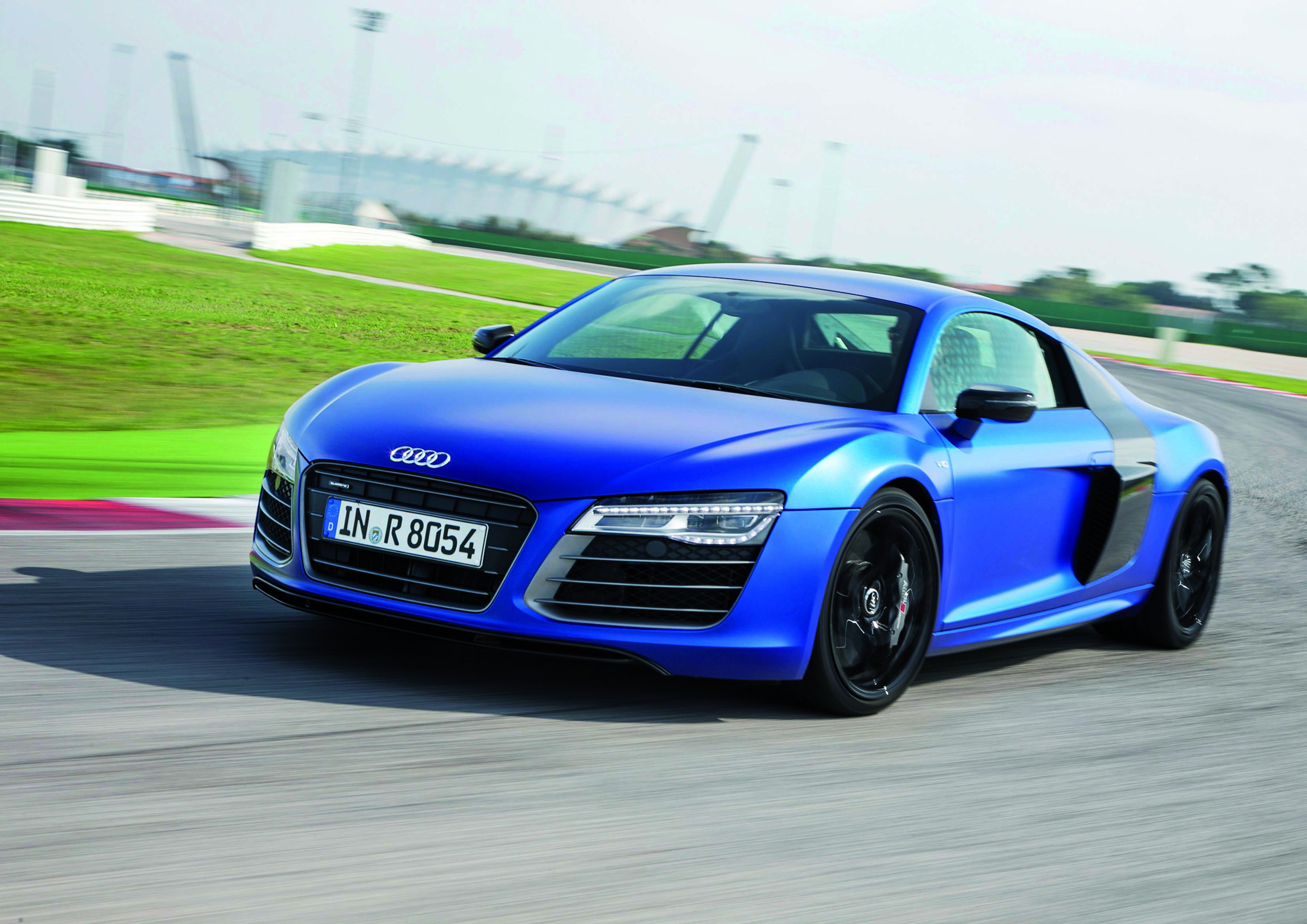 Audi R8 photo #22