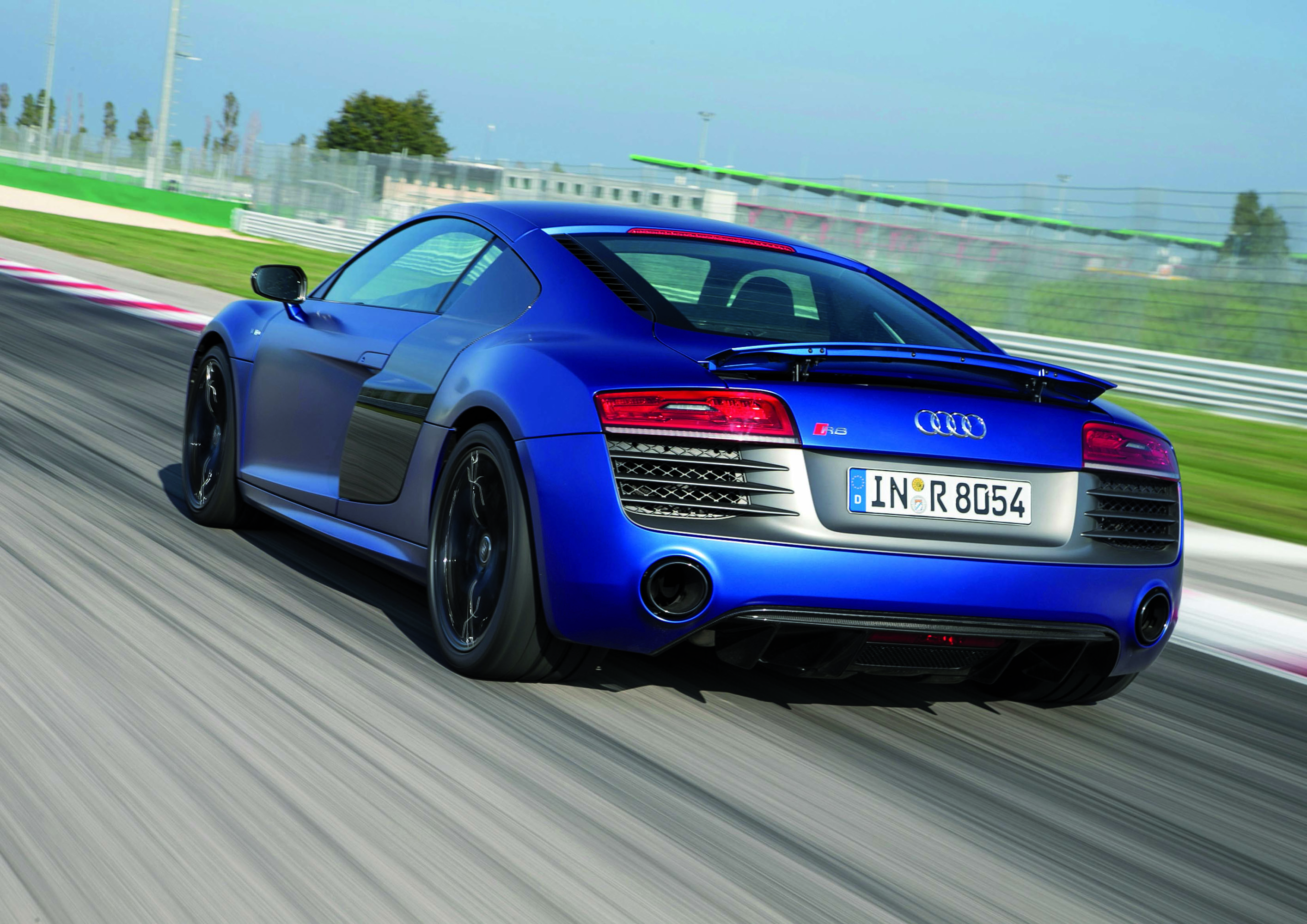 Audi R8 photo #41