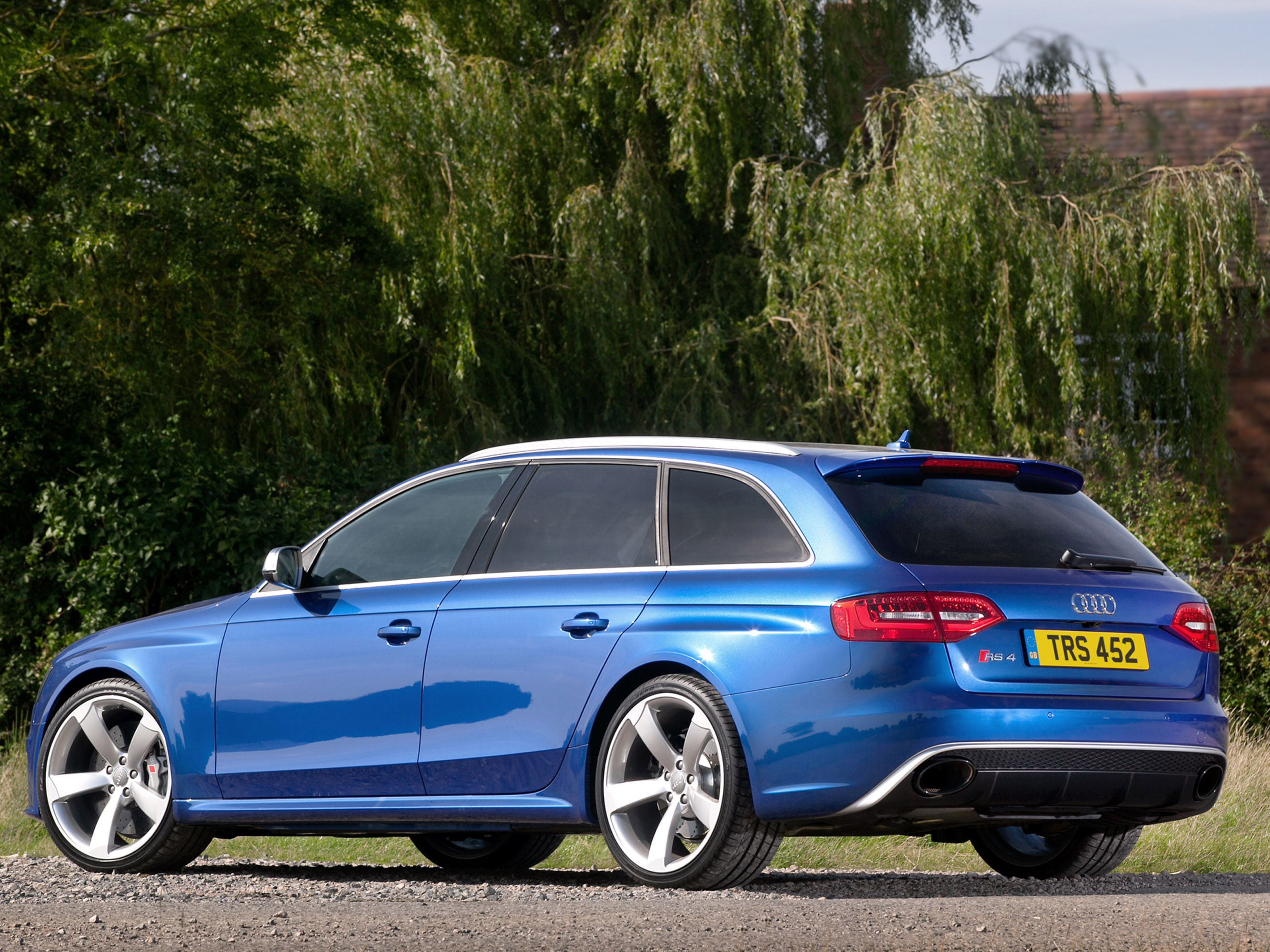 Audi RS4 Avant photo #39