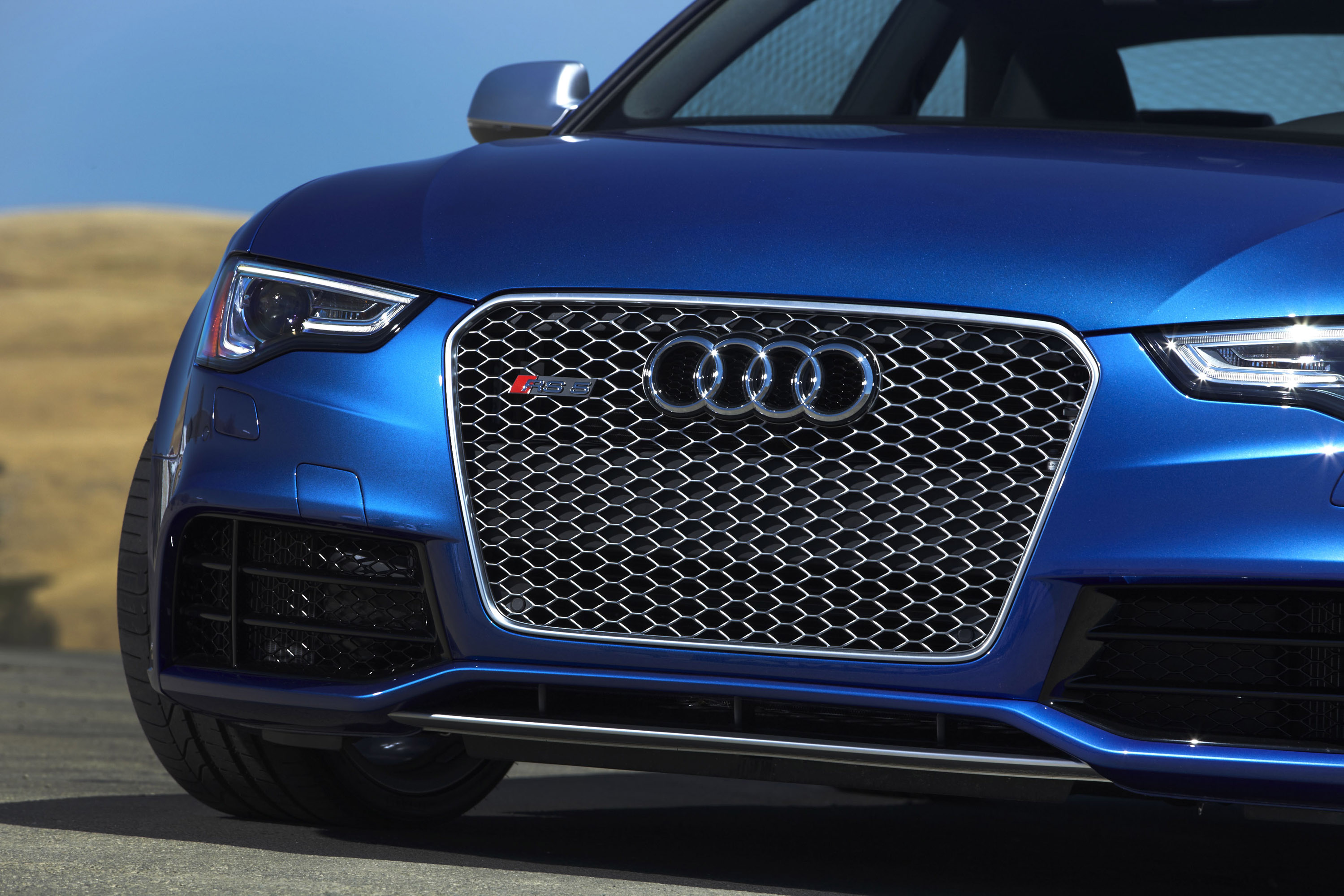 Audi RS5 photo #25