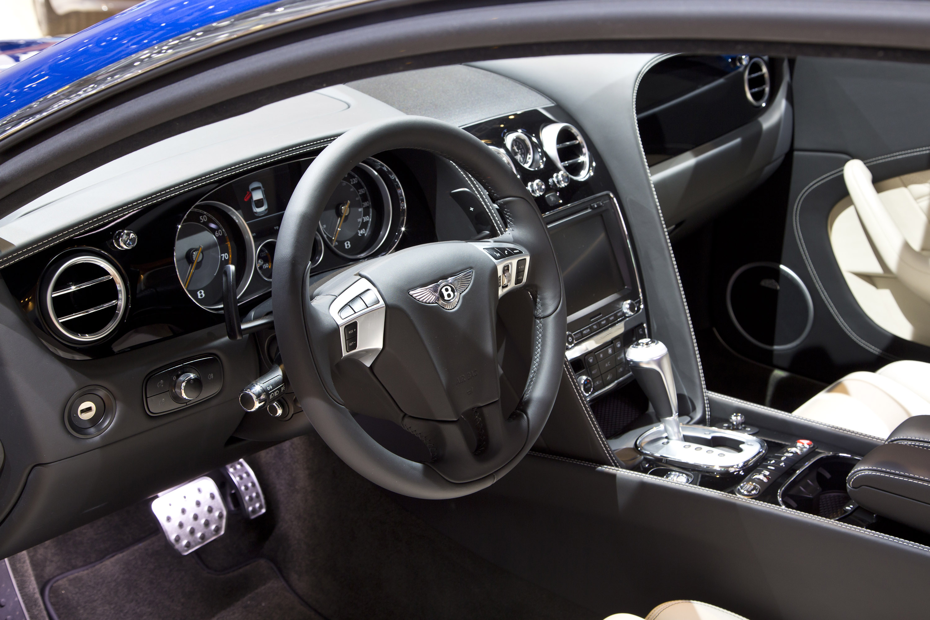 Bentley Continental GT Speed photo #16