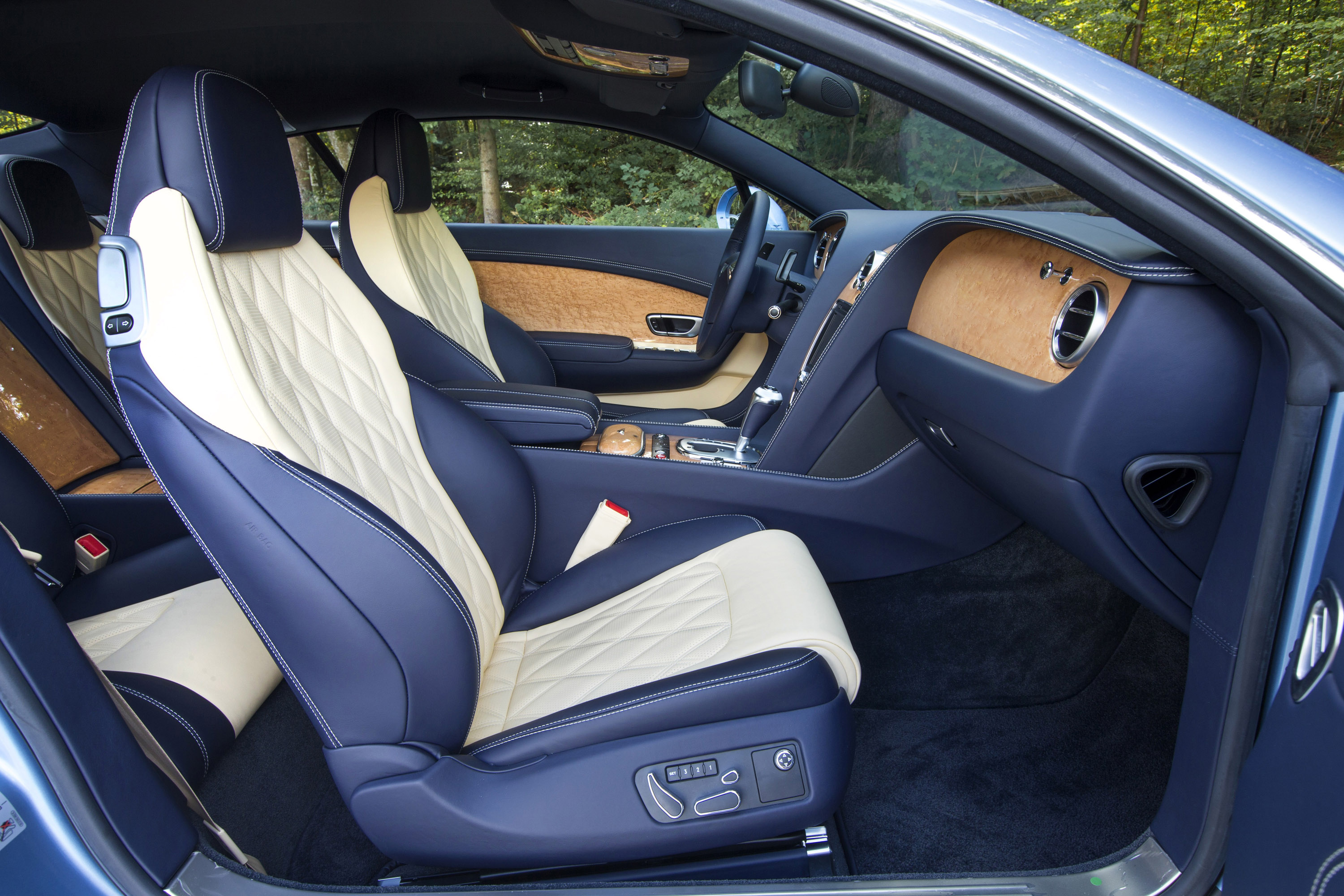 Bentley Continental GT Speed photo #21