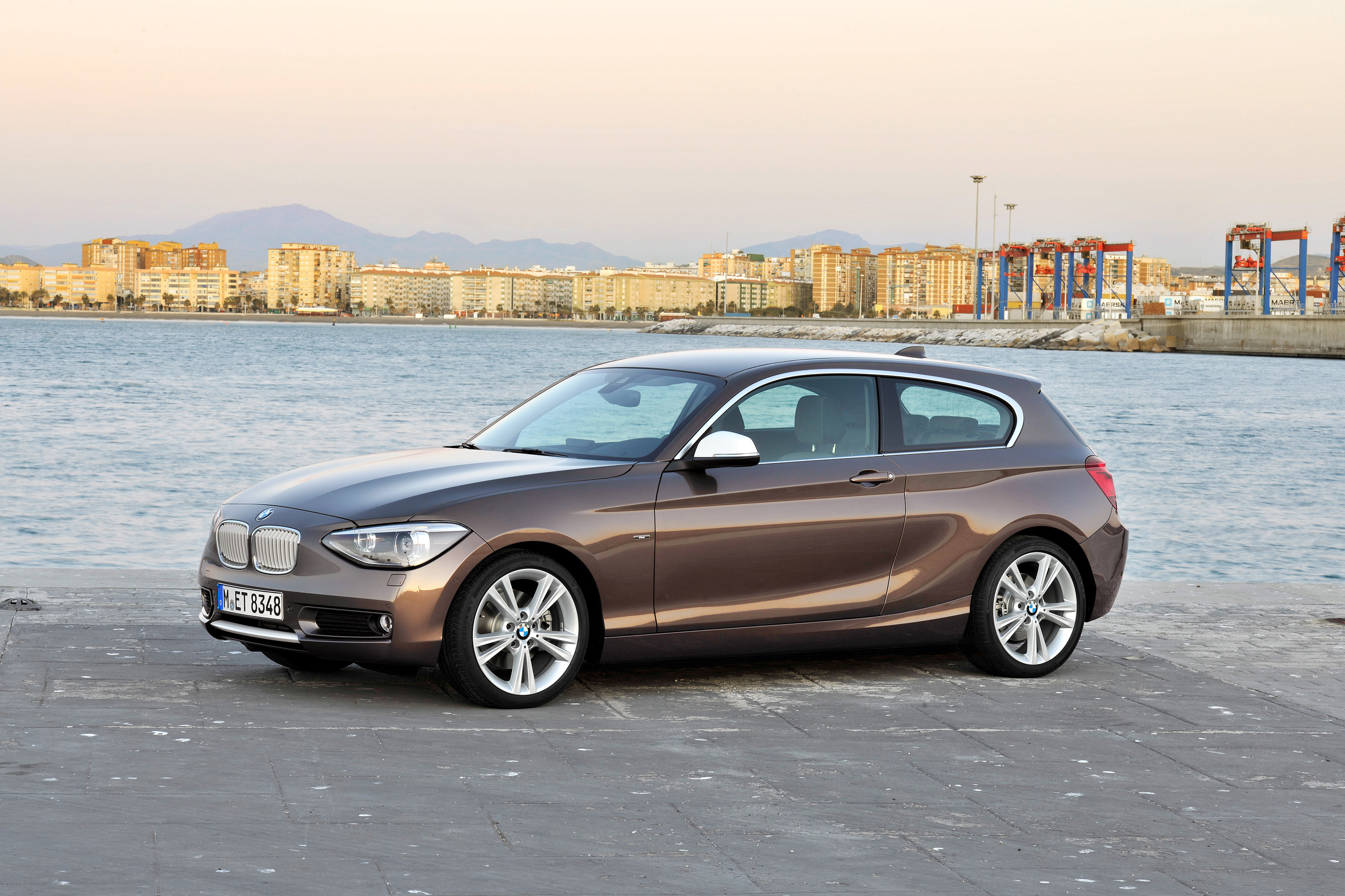 BMW 1-Series 3-Door photo #19