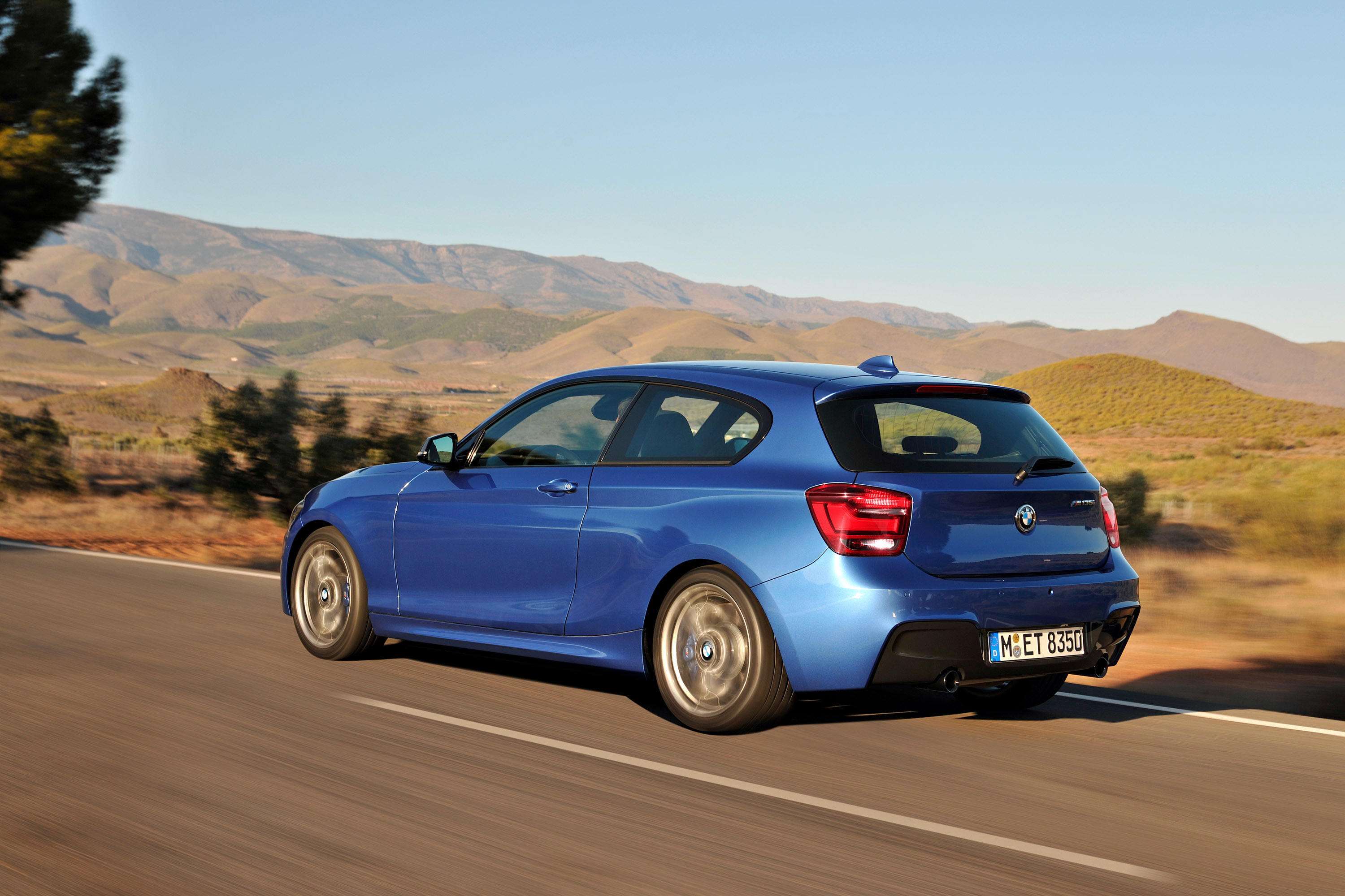 135. BMW m135i. BMW m1 хэтчбек. БМВ 135i хэтчбек. BMW m135i 2012.