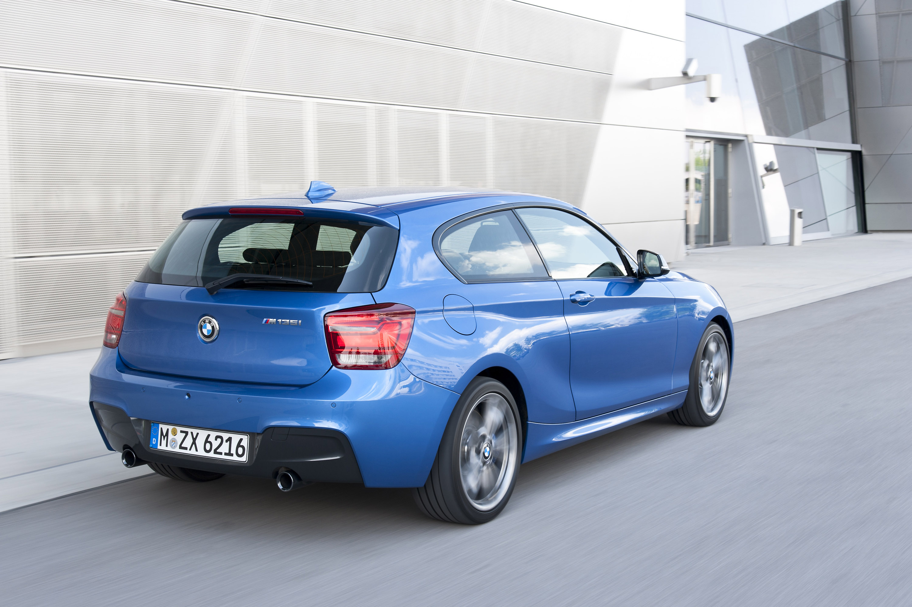 BMW 1-Series 3-Door photo #64