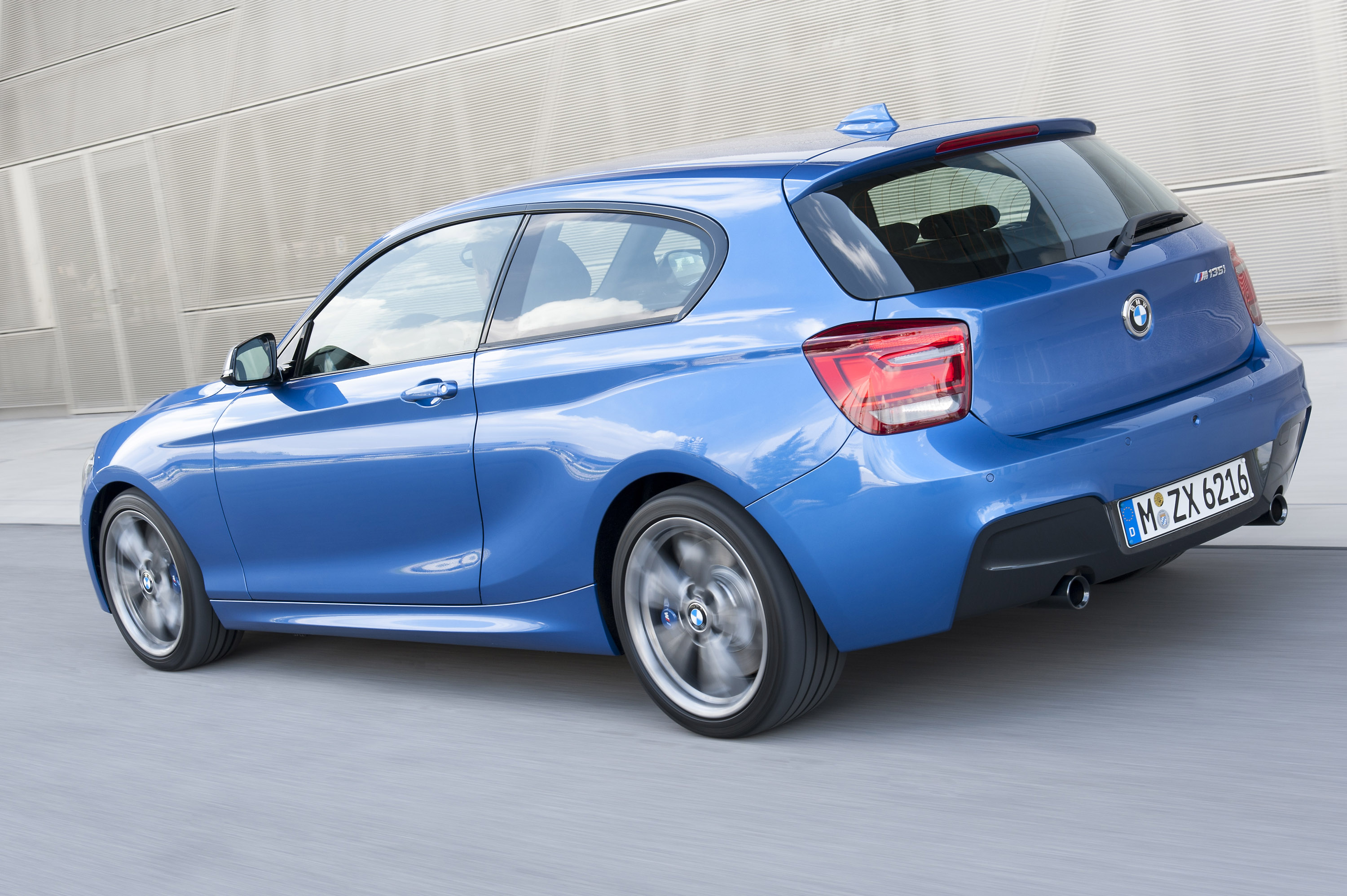 BMW 1-Series 3-Door photo #65