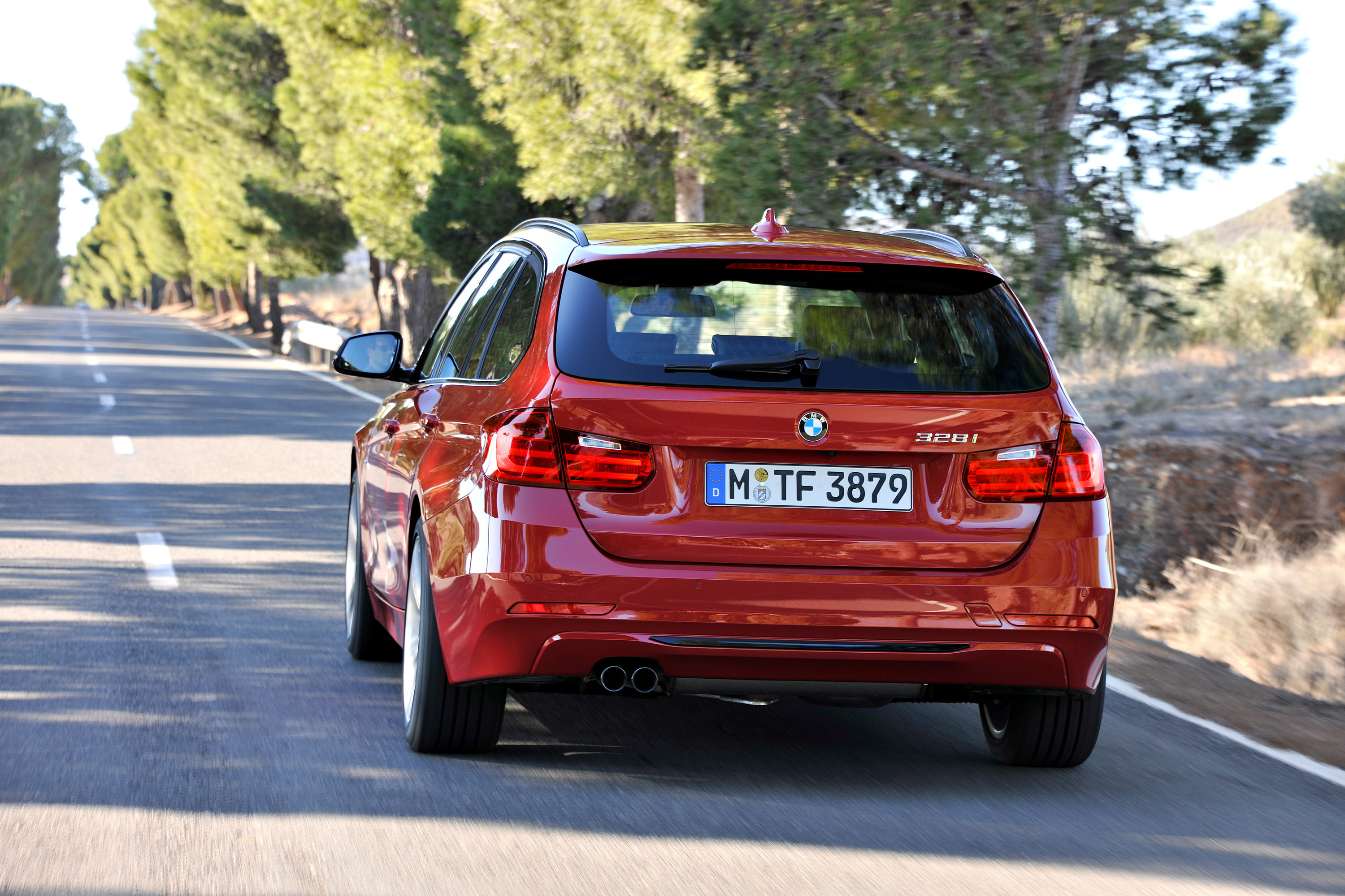 BMW 3-Series Touring photo #51