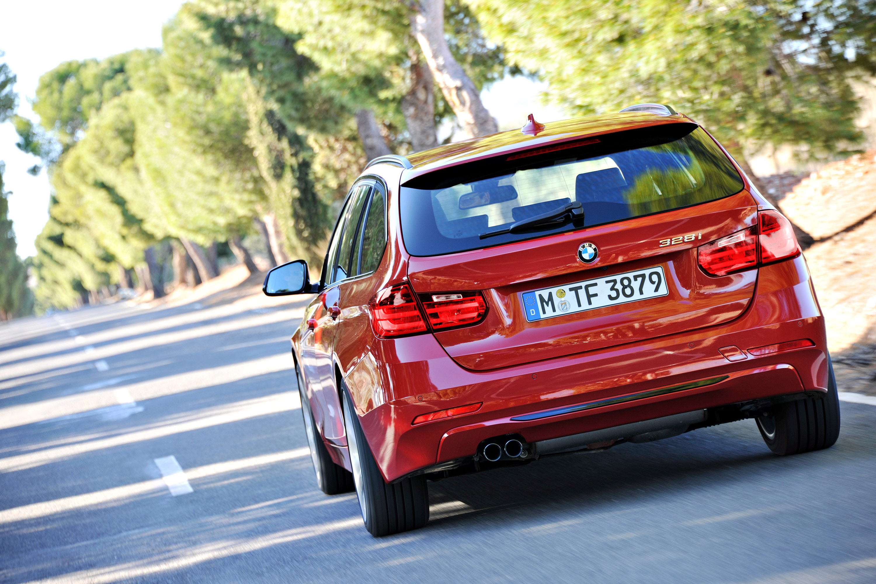 BMW 3-Series Touring photo #52