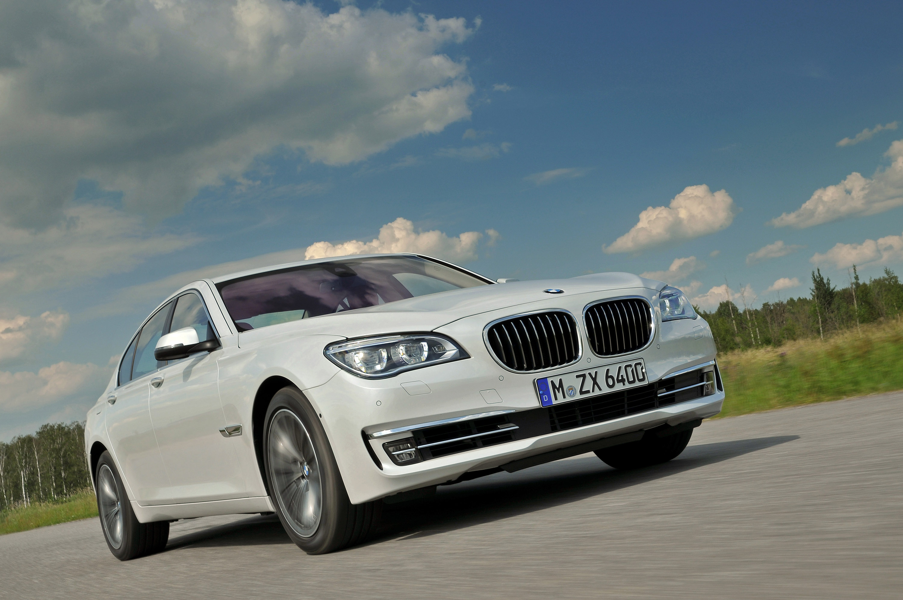 BMW 7-Series photo #15