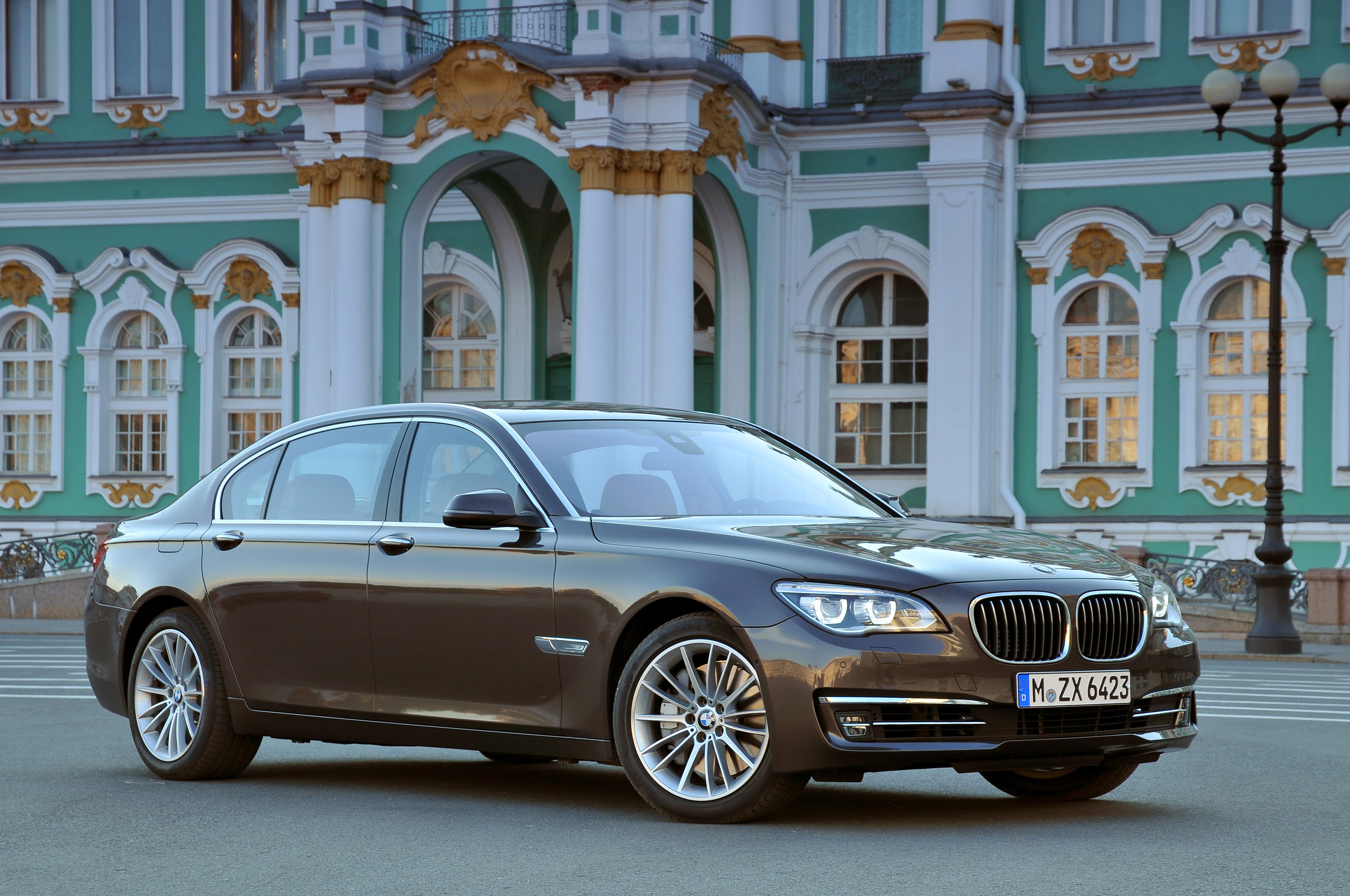 BMW 7-Series photo #22