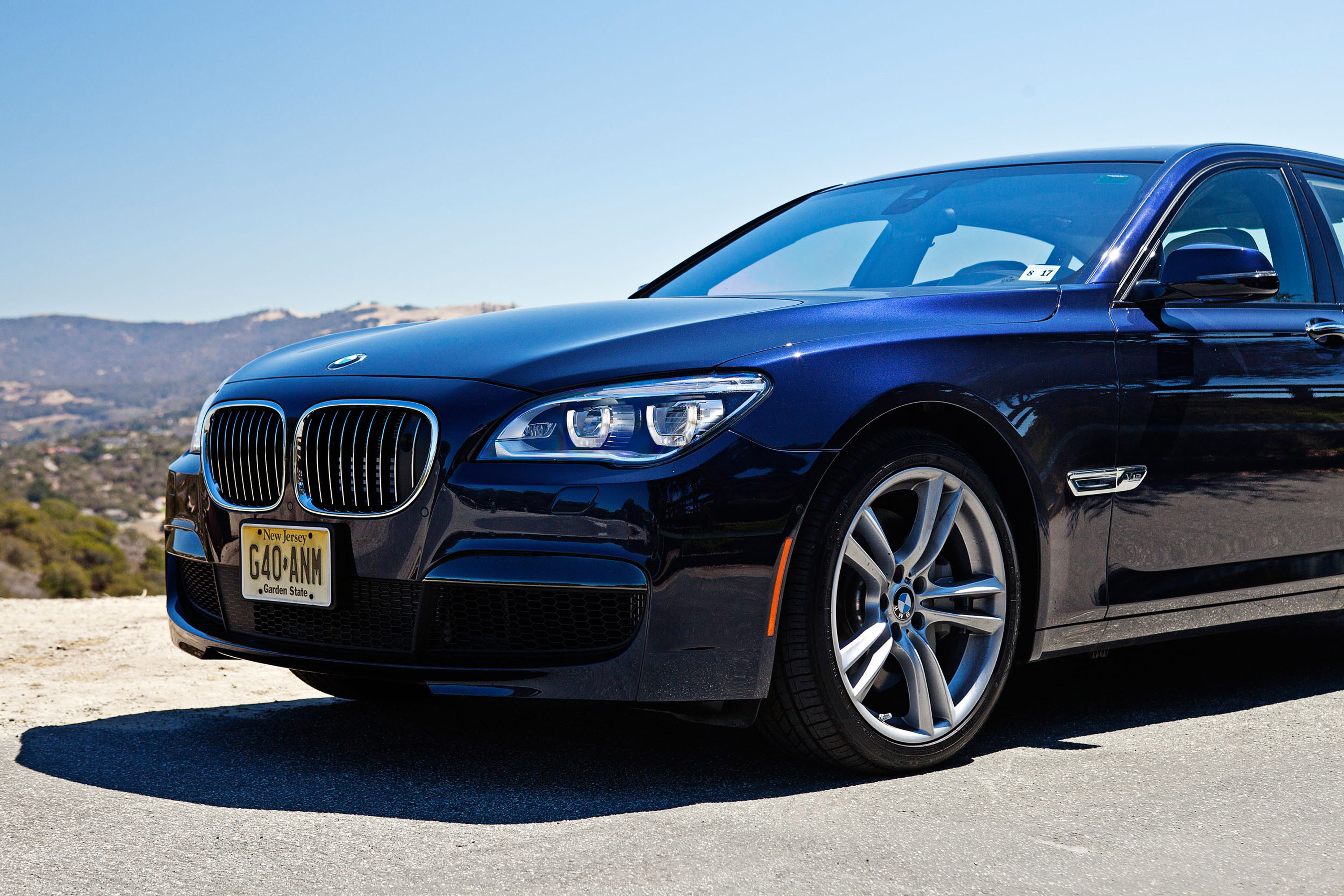 BMW 7-Series photo #36