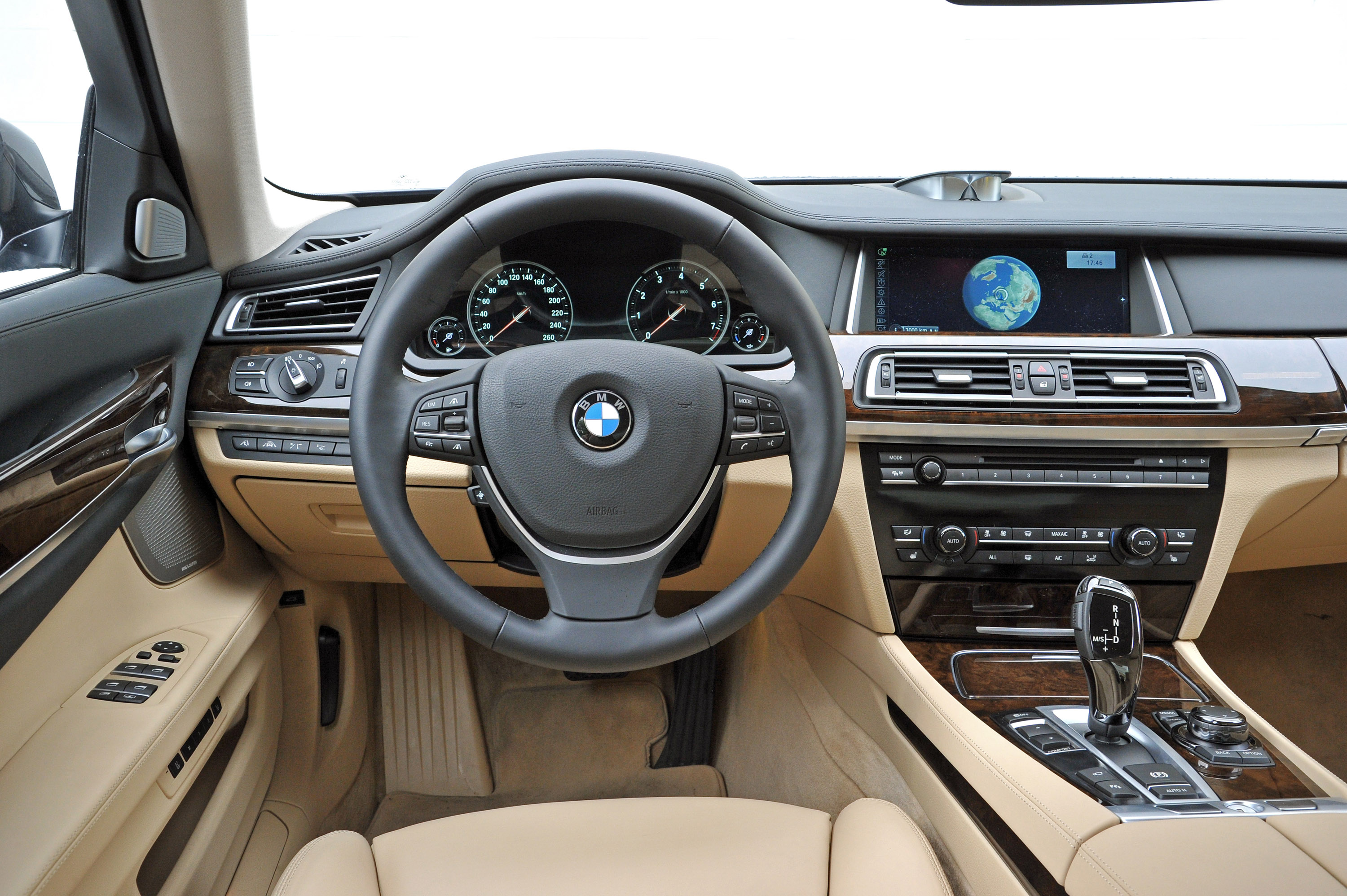 BMW 7-Series photo #64
