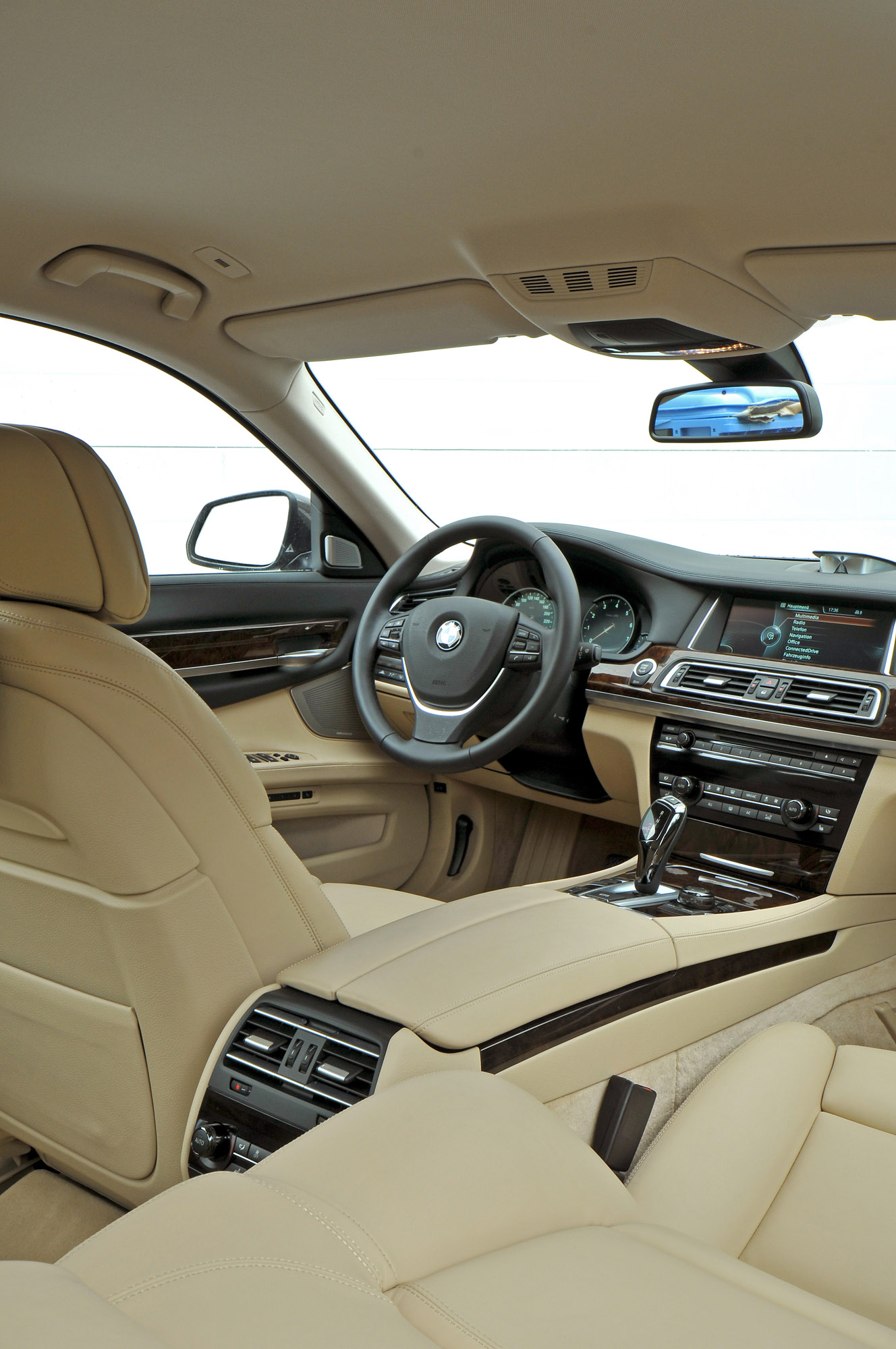 BMW 7-Series photo #66