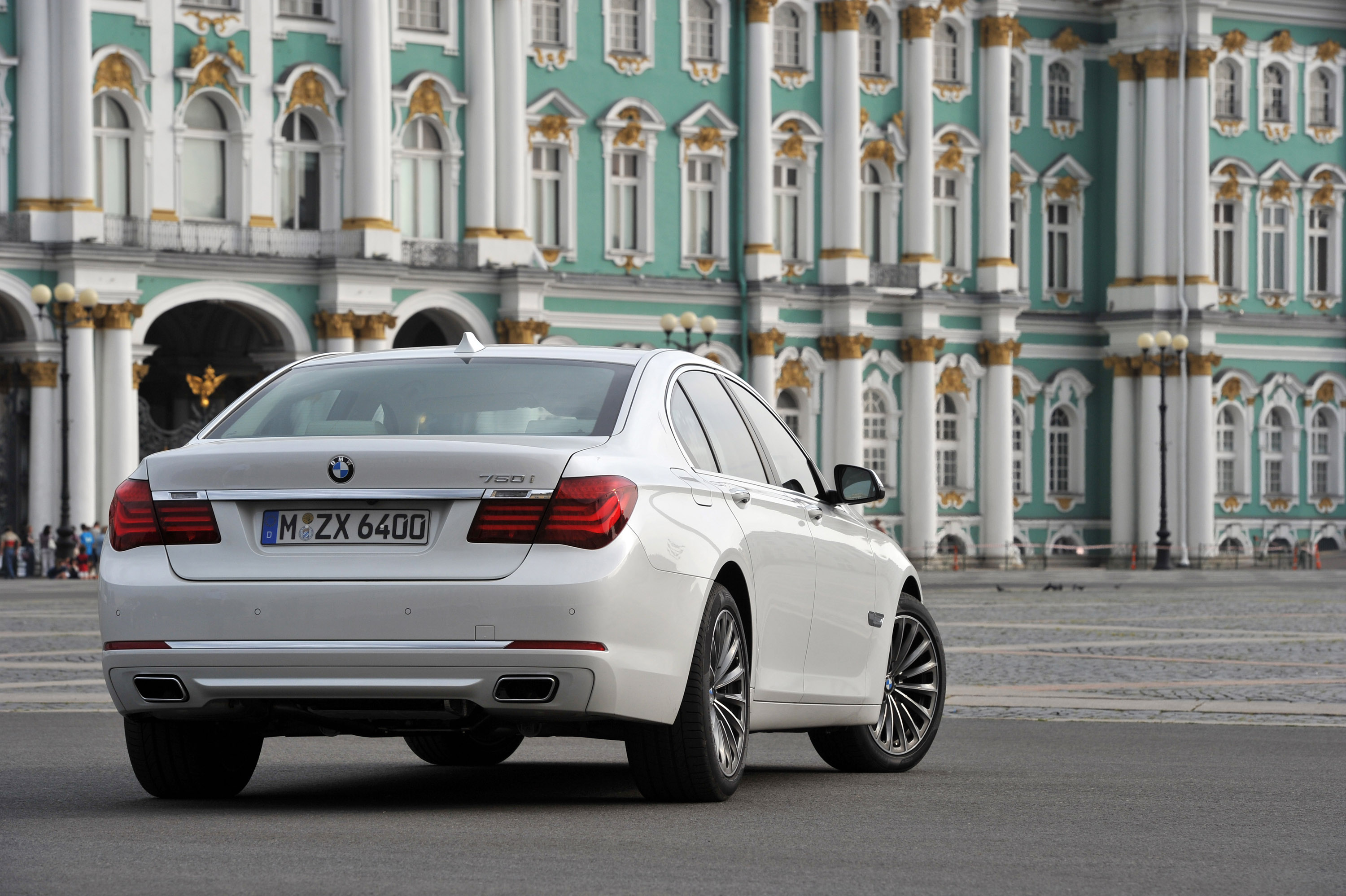 BMW 7-Series photo #84