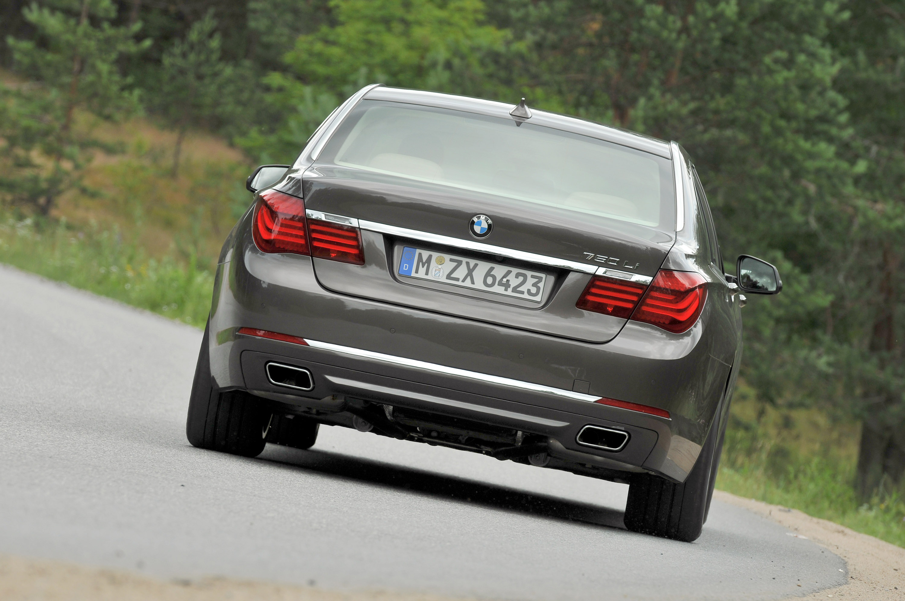 BMW 7-Series photo #93