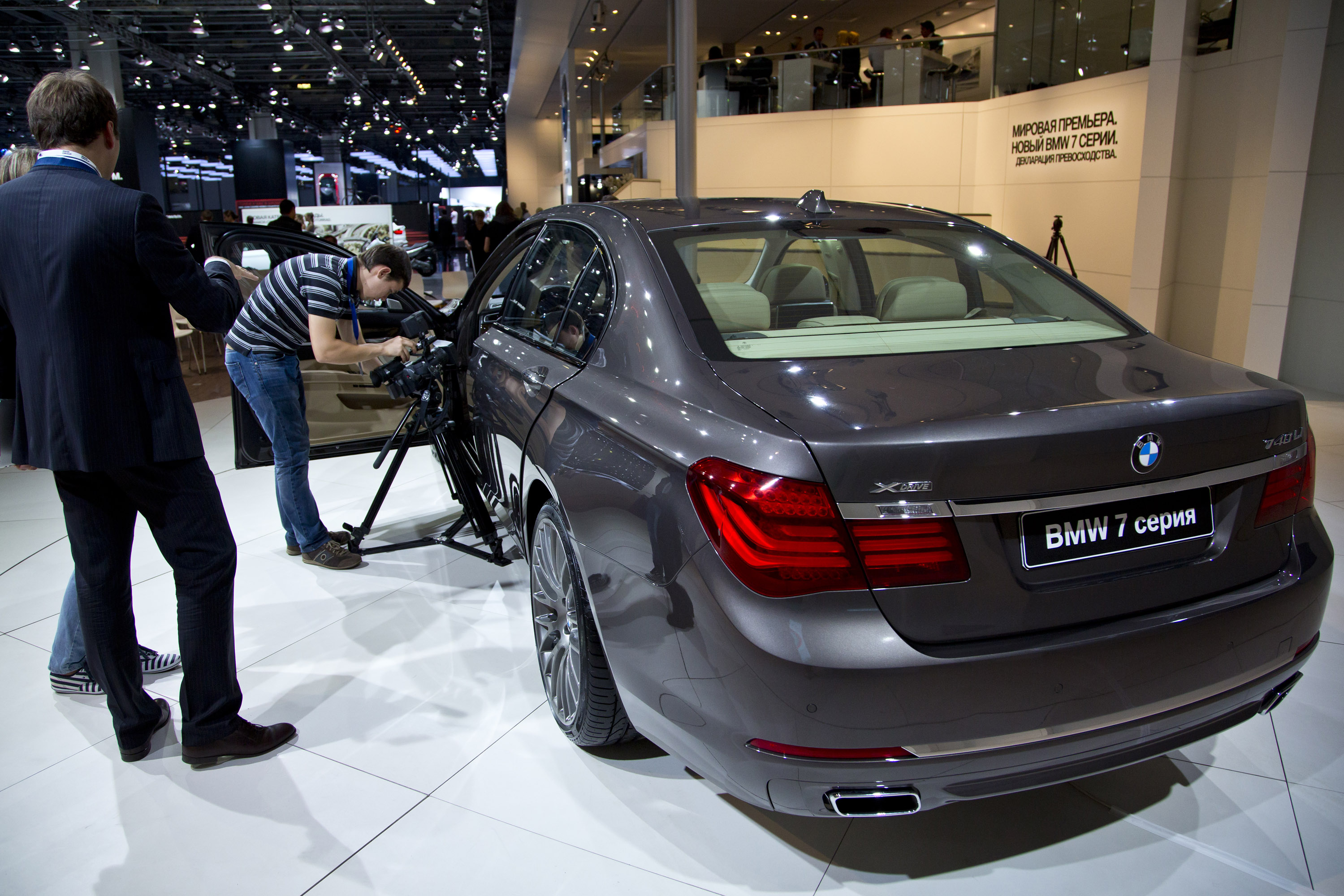 BMW 7-Series photo #95