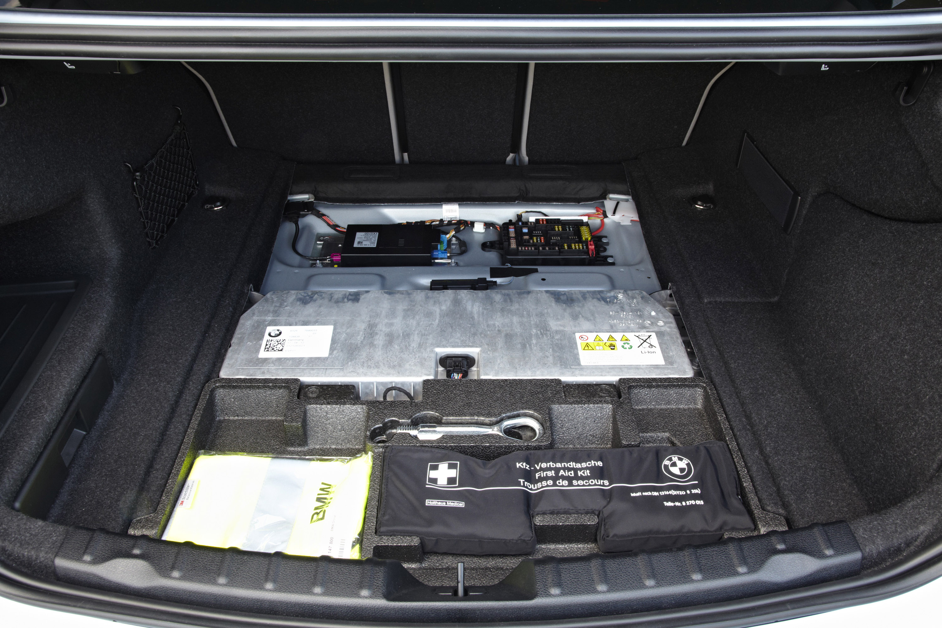 BMW ActiveHybrid 3 photo #40