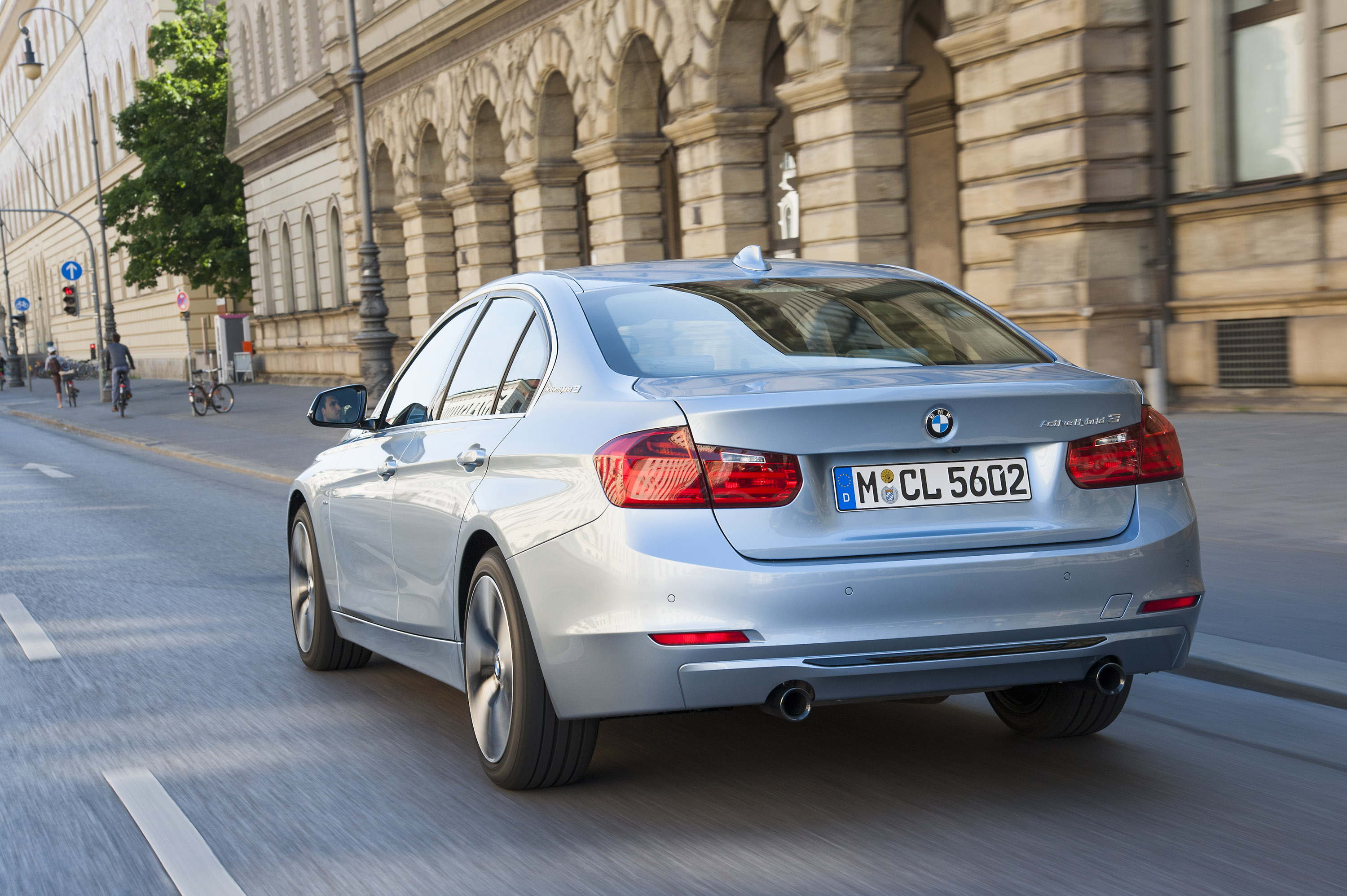 BMW ActiveHybrid 3 photo #42