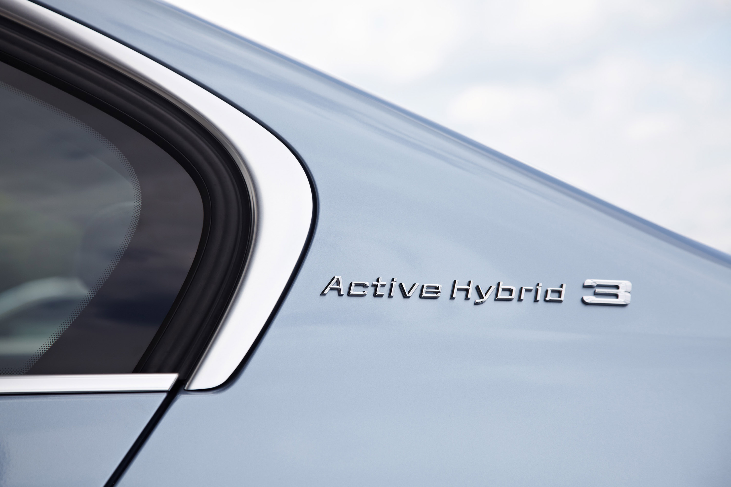BMW ActiveHybrid 3 photo #55