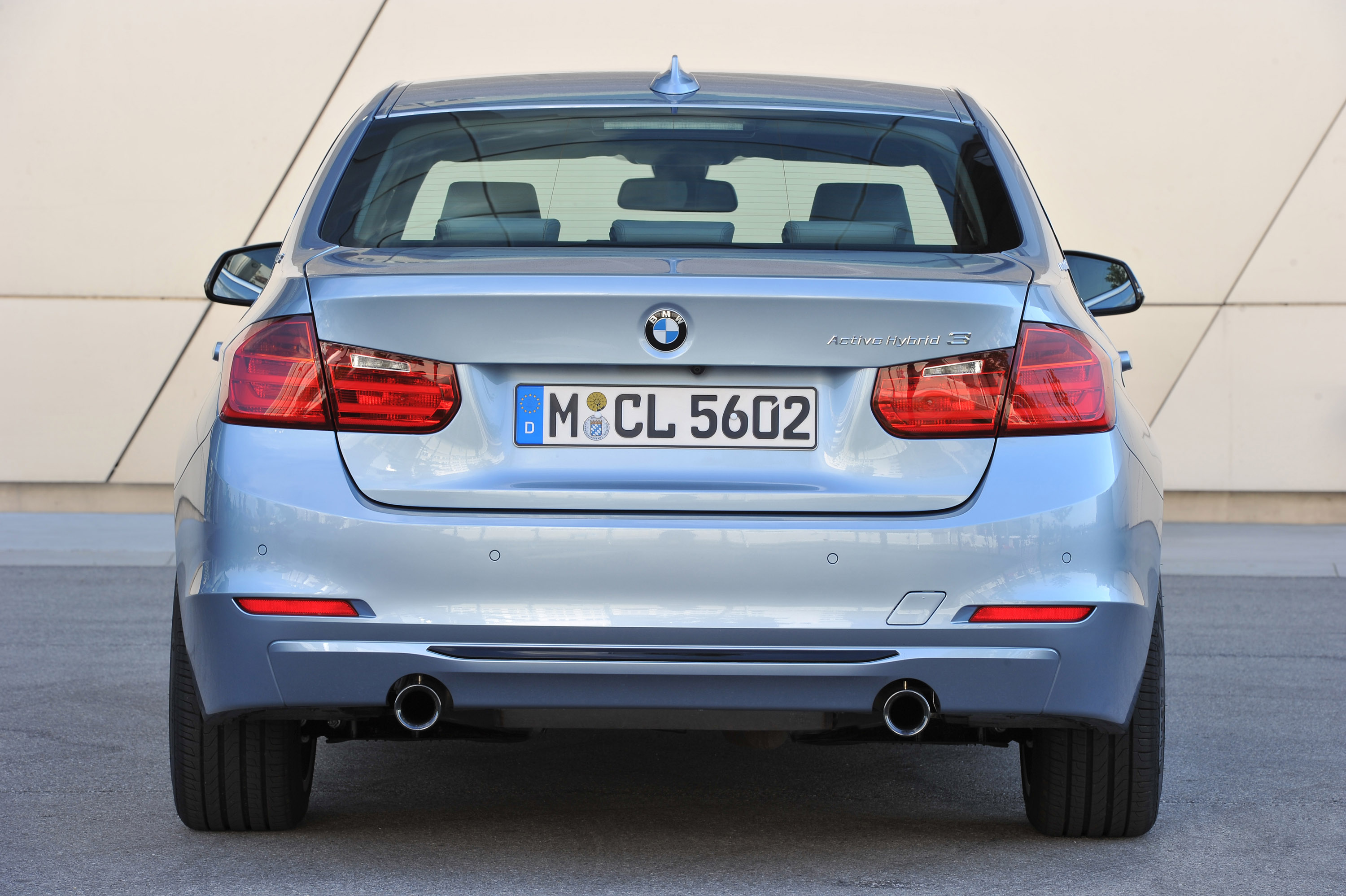 BMW ActiveHybrid 3 photo #58